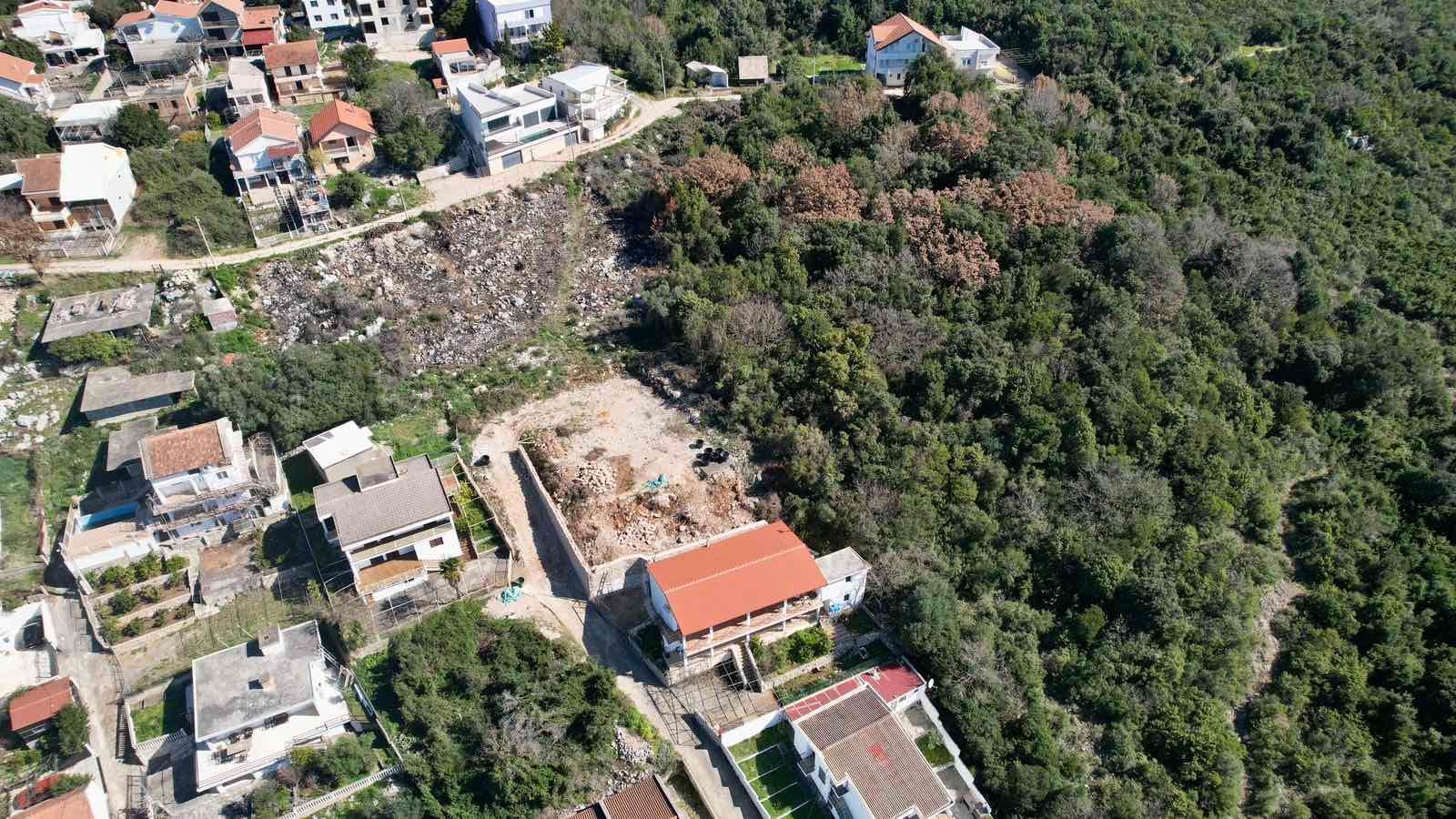 Urbanizovan plac 420m2 sa pogledom na more-Utjeha,Bar - Amfora Real Estate