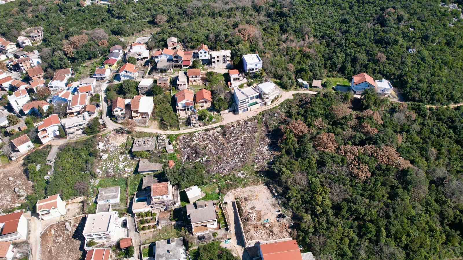 Urbanizovan plac 420m2 sa pogledom na more-Utjeha,Bar - Amfora Real Estate