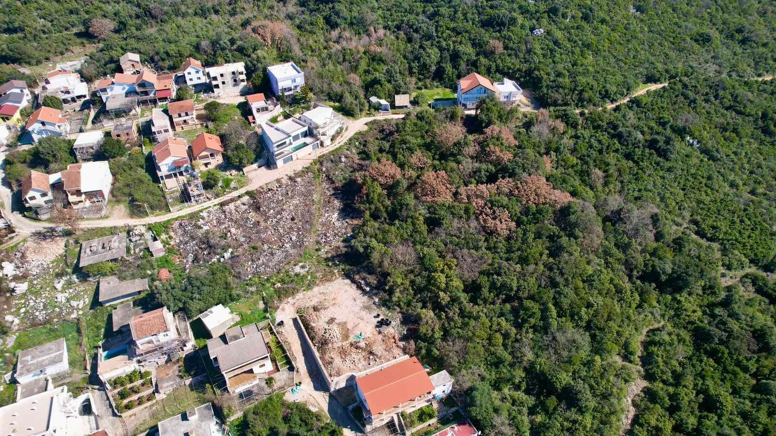 Urbanizovan plac 420m2 sa pogledom na more-Utjeha,Bar - Amfora Real Estate