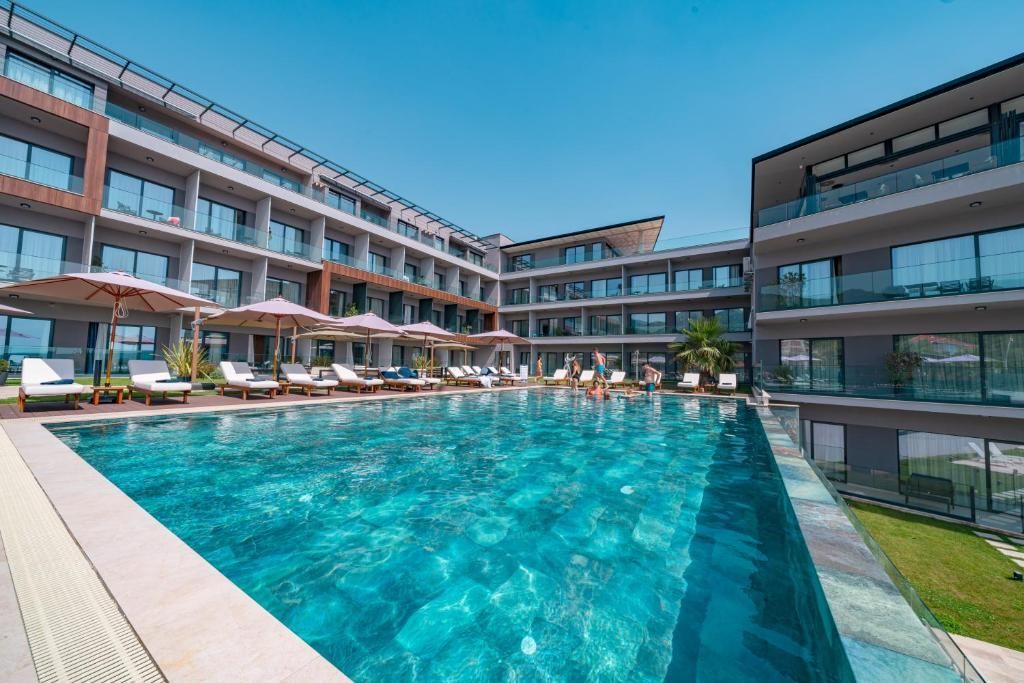 amforaproperty.com/Luksuzan trosoban stan 79.7 u prestižnom kompleksu sa bazenom-Kavač, Kotor