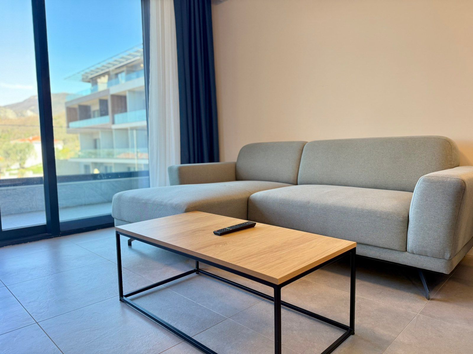 amforaproperty.com/Luksuzan trosoban stan 79.7 u prestižnom kompleksu sa bazenom-Kavač, Kotor