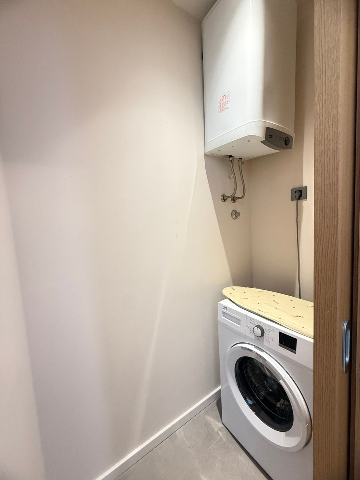 amforaproperty.com/Luksuzan trosoban stan 79.7 u prestižnom kompleksu sa bazenom-Kavač, Kotor