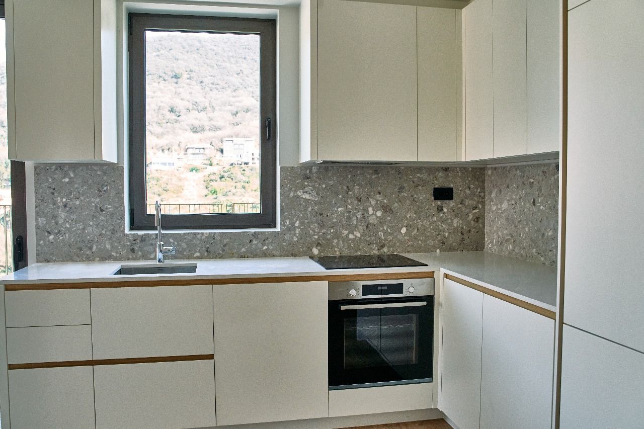 amforaproperty.com/Luksuzan dvosoban stan 102m2 u prestižnom kompleksu Boka Place, Tivat