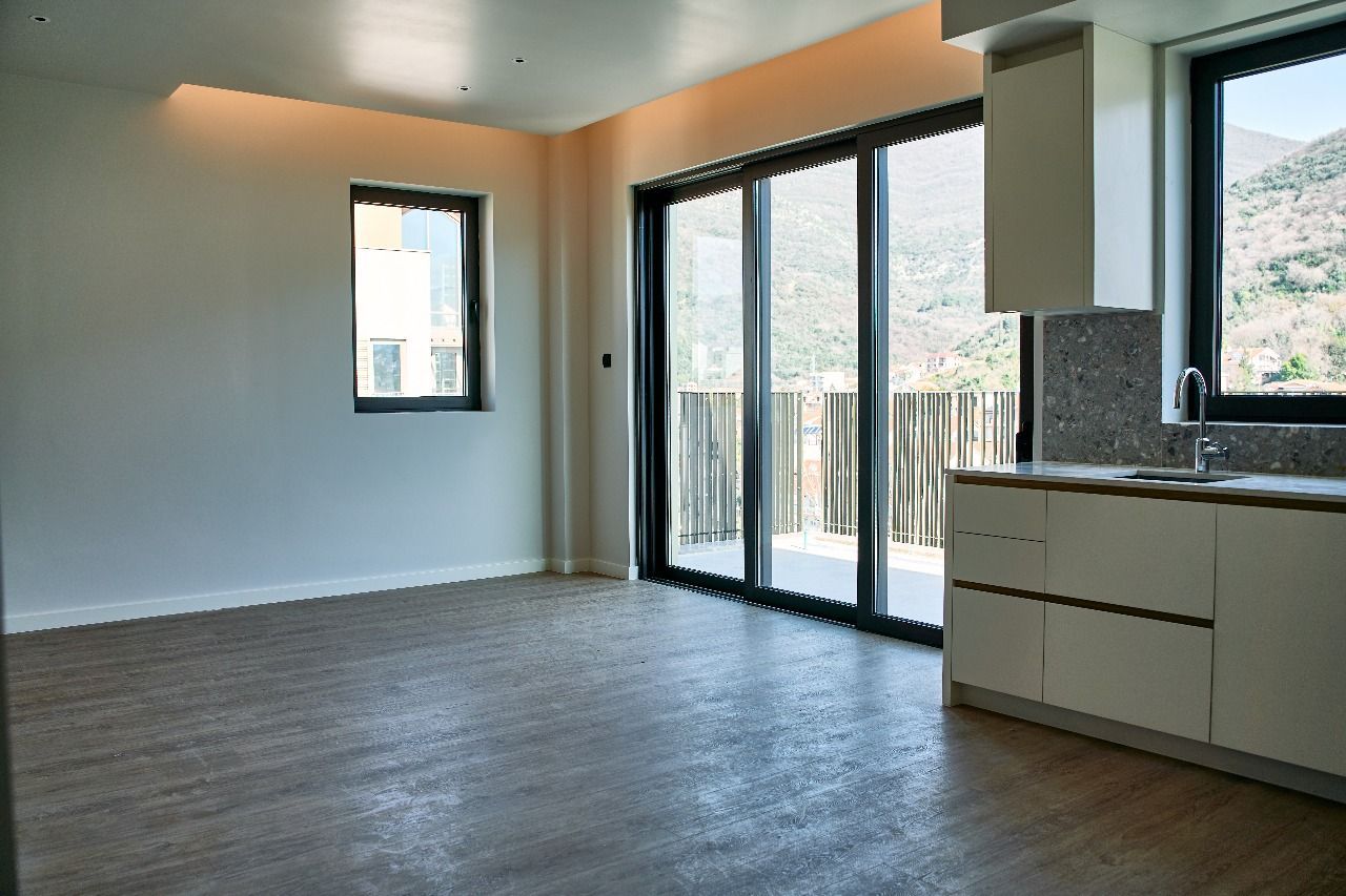 amforaproperty.com/Luksuzan dvosoban stan 102m2 u prestižnom kompleksu Boka Place, Tivat