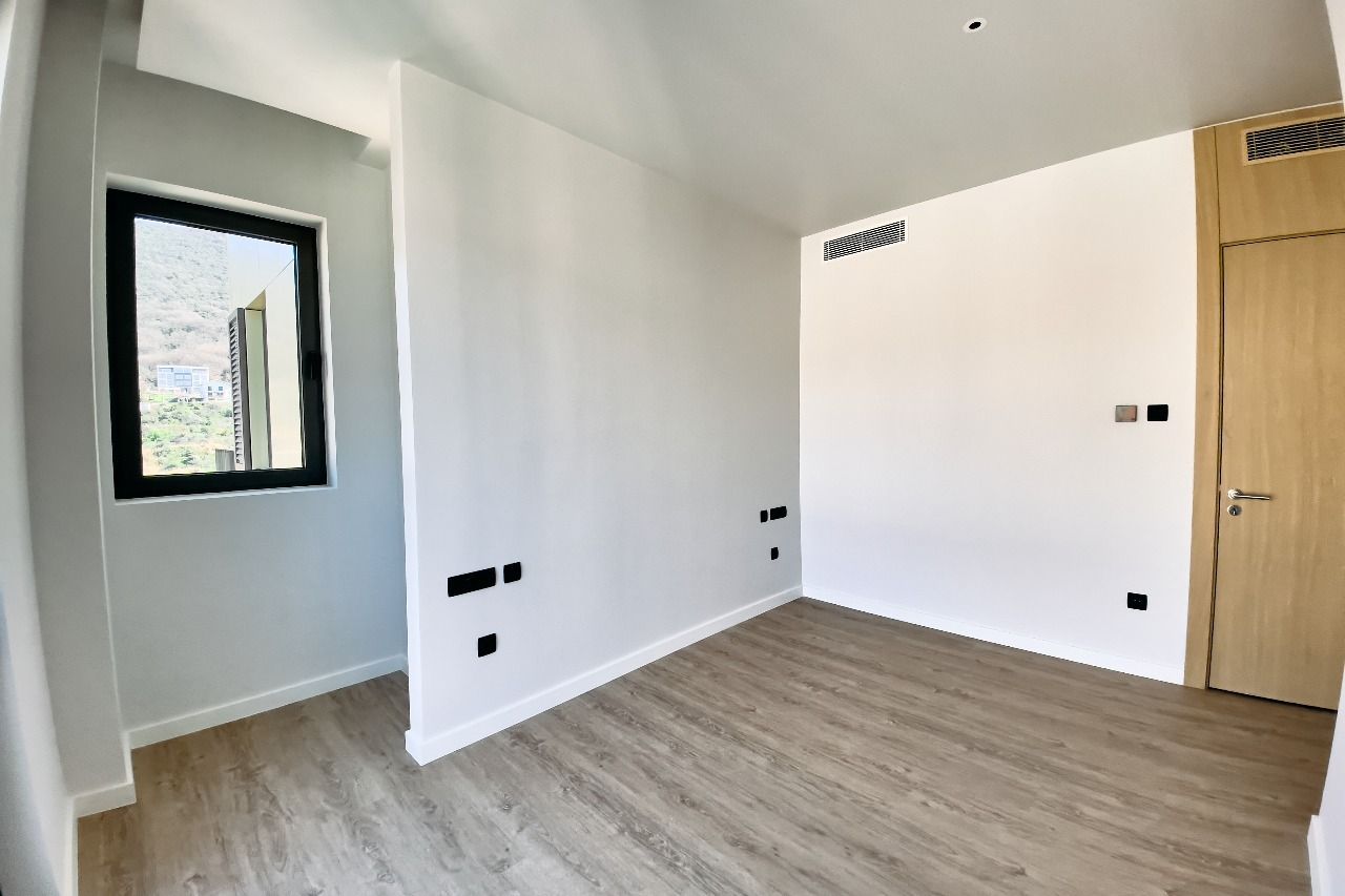 amforaproperty.com/Luksuzan dvosoban stan 102m2 u prestižnom kompleksu Boka Place, Tivat