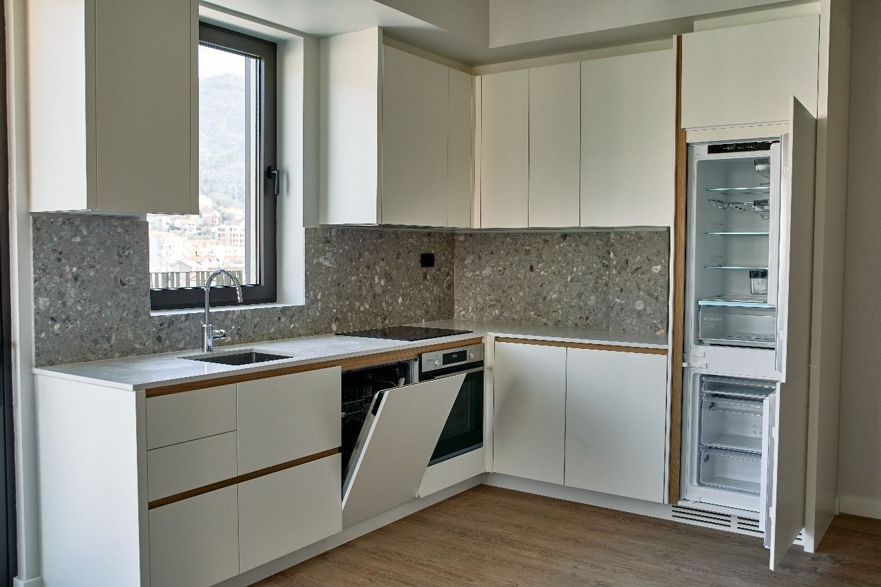 amforaproperty.com/Luksuzan dvosoban stan 102m2 u prestižnom kompleksu Boka Place, Tivat