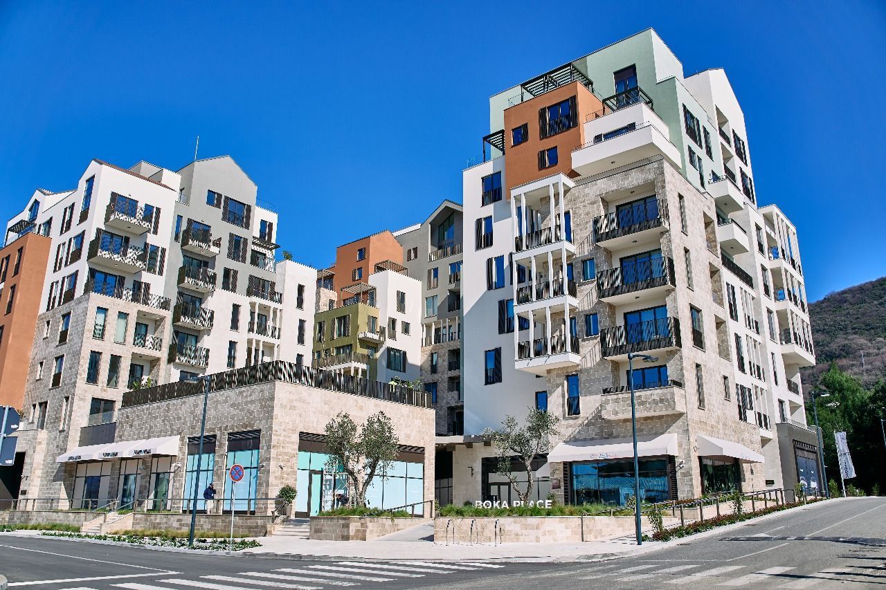 amforaproperty.com/Luksuzan dvosoban stan 102m2 u prestižnom kompleksu Boka Place, Tivat