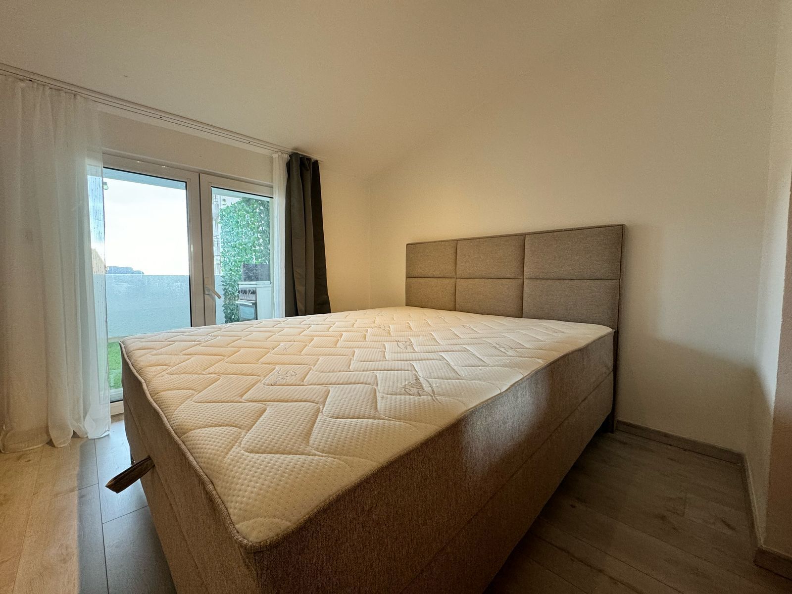 amforaproperty.com/Moderno opremljen jednosoban stan 34m2 + 20m2 terase,Budva-Lazi