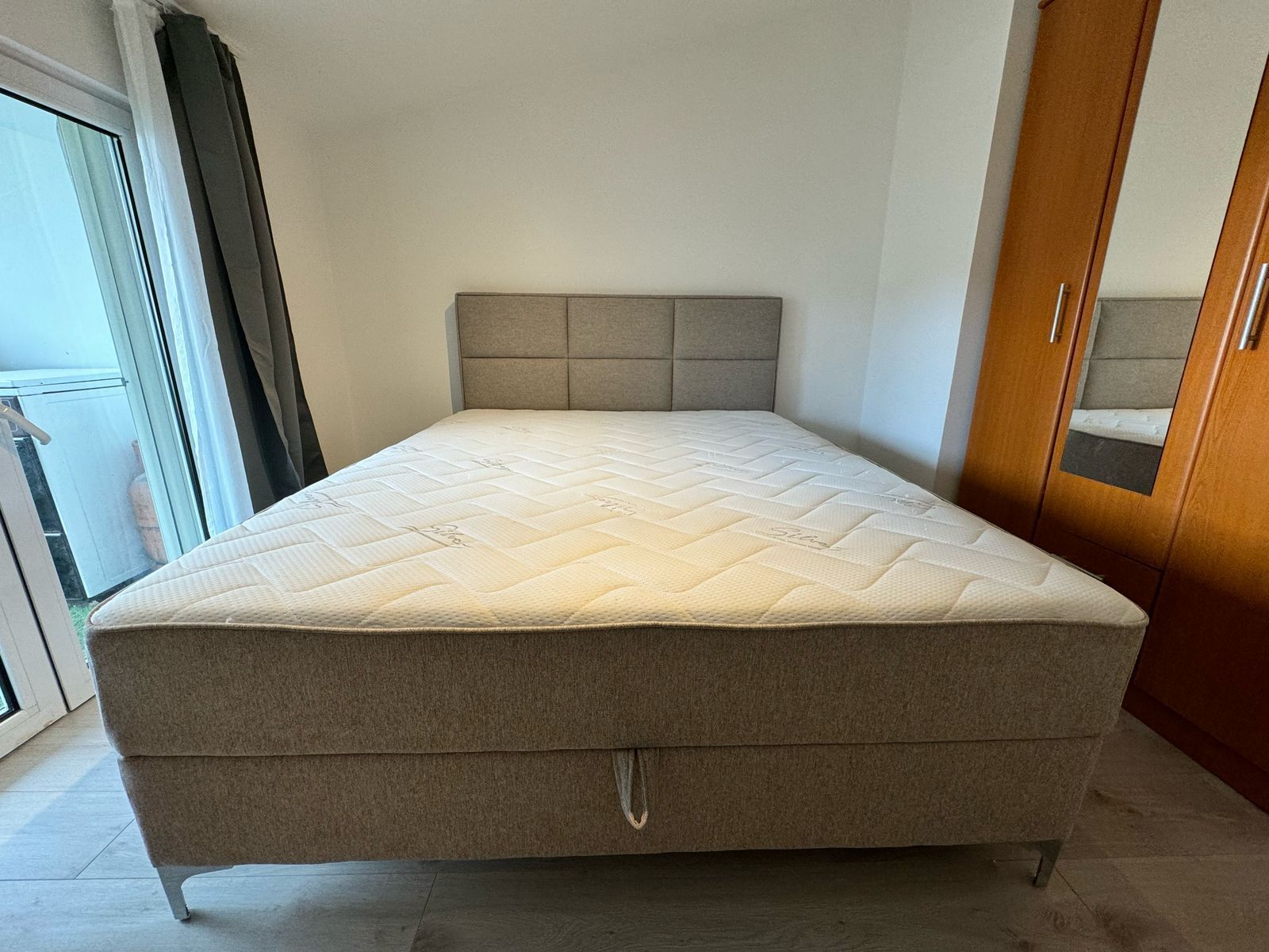 amforaproperty.com/Moderno opremljen jednosoban stan 34m2 + 20m2 terase,Budva-Lazi