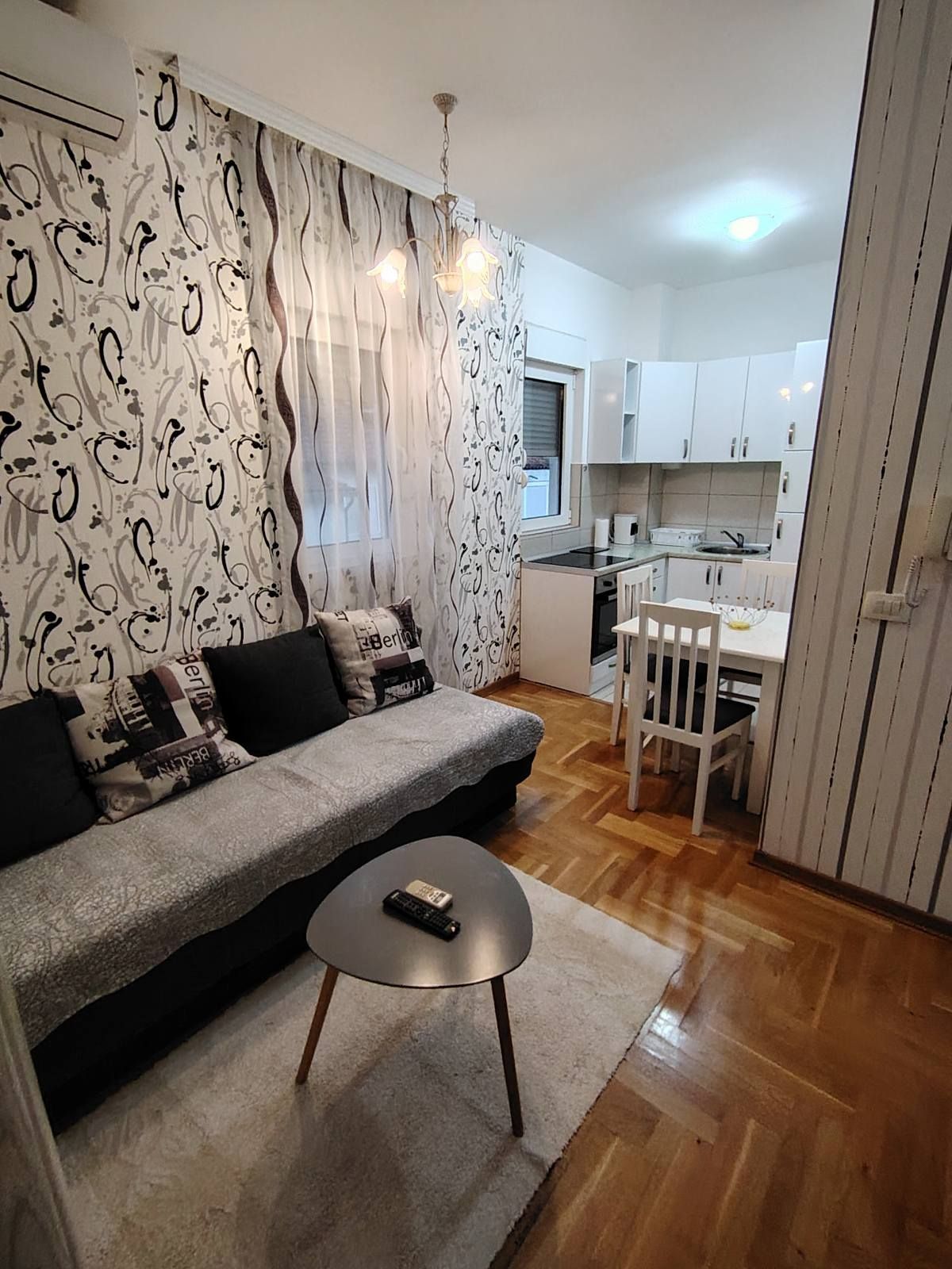 amforaproperty.com/Jednosoban moderno opremljen stan 42m2 u Budvi (NA DUZI PERIOD)