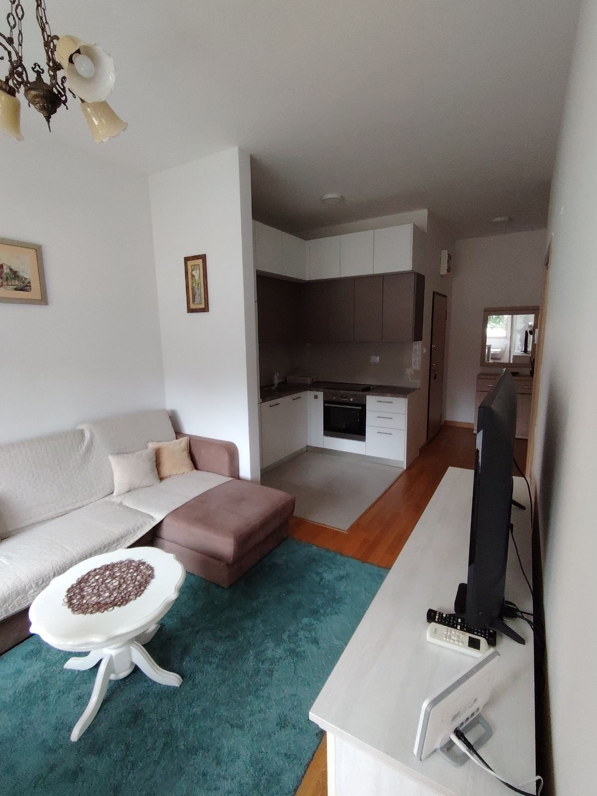 amforaproperty.com/Jednosoban moderno opremljen stan 42m2 u Budvi (NA DUZI PERIOD)