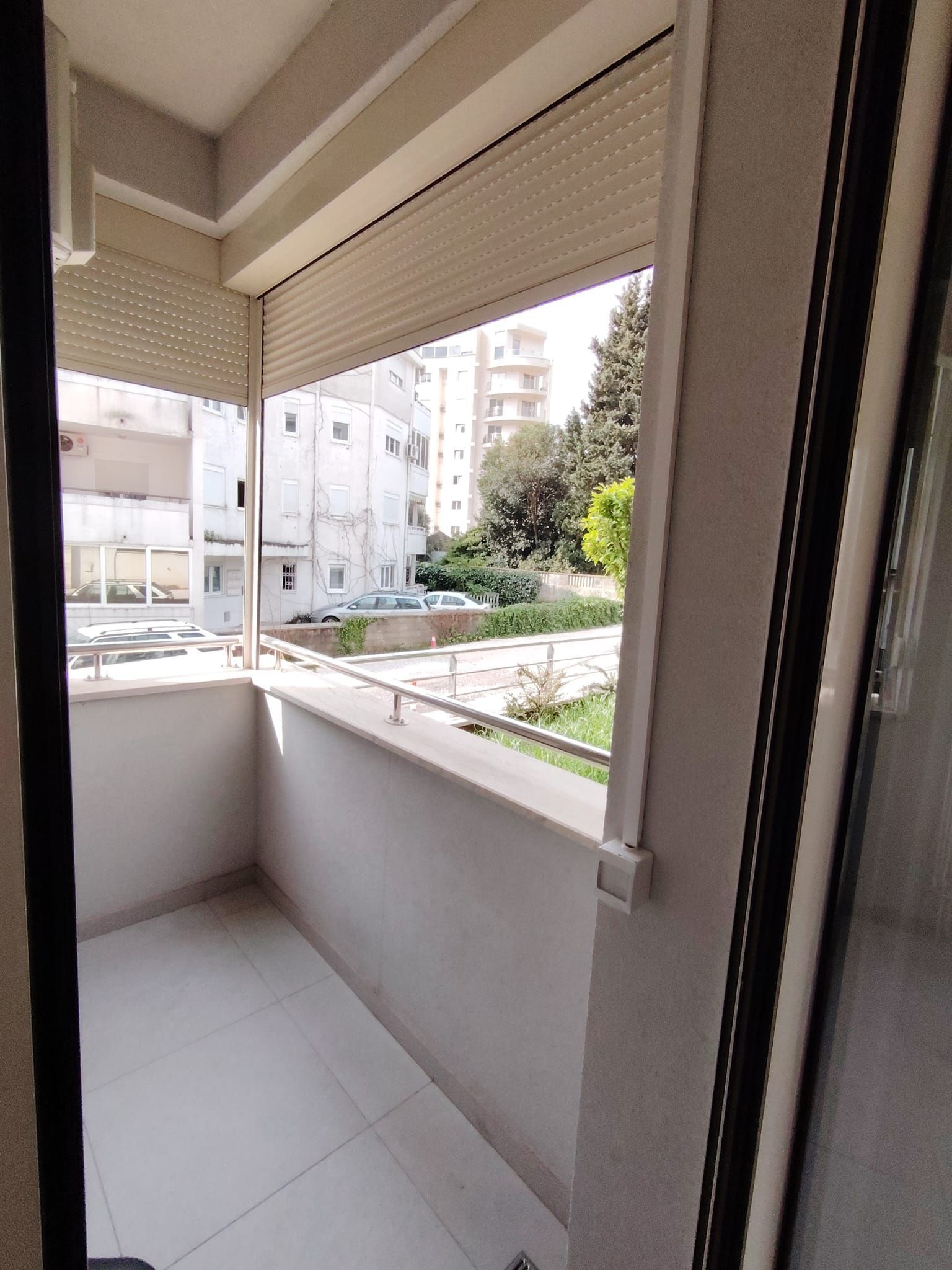 Jednosoban moderno opremljen stan 42m2 u Budvi (NA DUZI PERIOD) - Amfora Real Estate