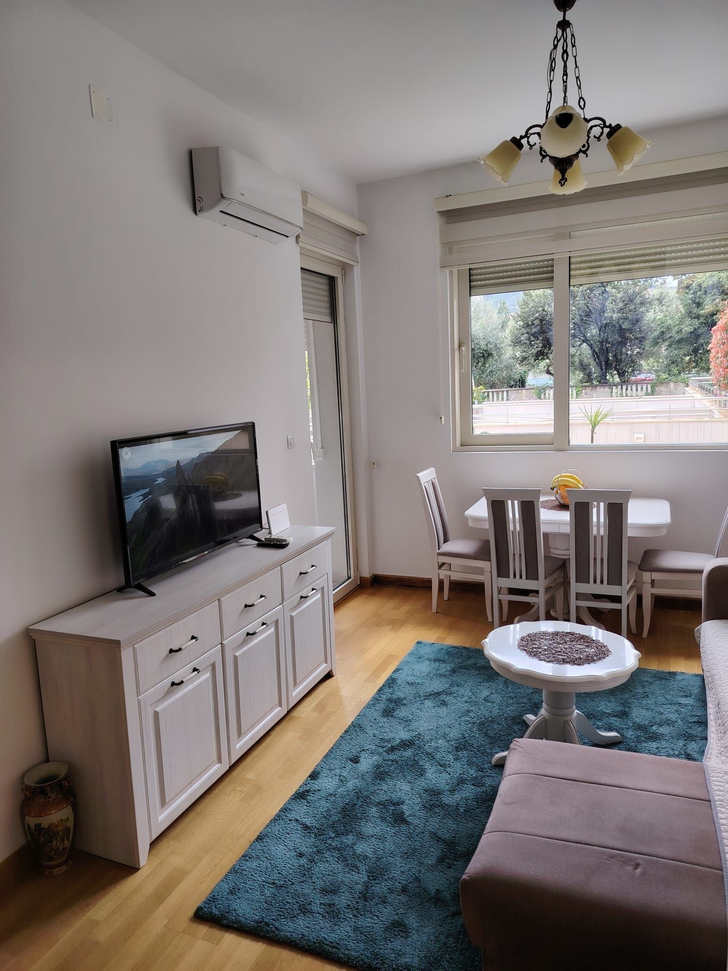 Jednosoban moderno opremljen stan 42m2 u Budvi (NA DUZI PERIOD) - Amfora Real Estate