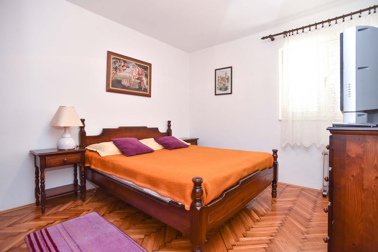 amforaproperty.com/Trosoban stan sa pogledom na more. Dubovica Lux, Budva (na duzi period)
