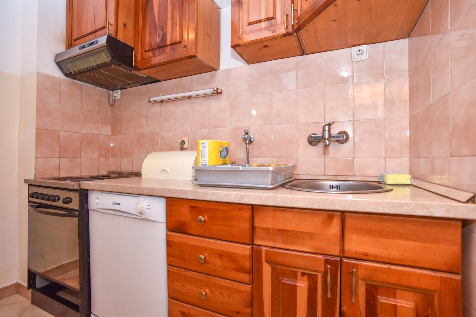 amforaproperty.com/Trosoban stan sa pogledom na more. Dubovica Lux, Budva (na duzi period)