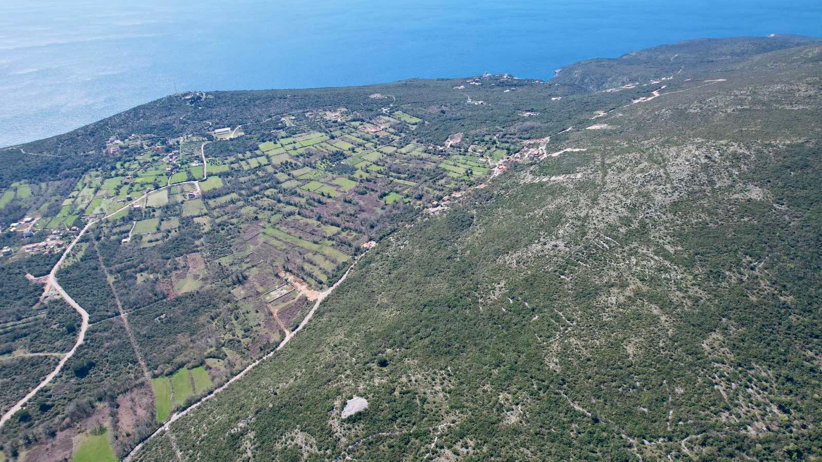 amforaproperty.com/Urbanizovan plac 5230m² – Zagora, Kotor