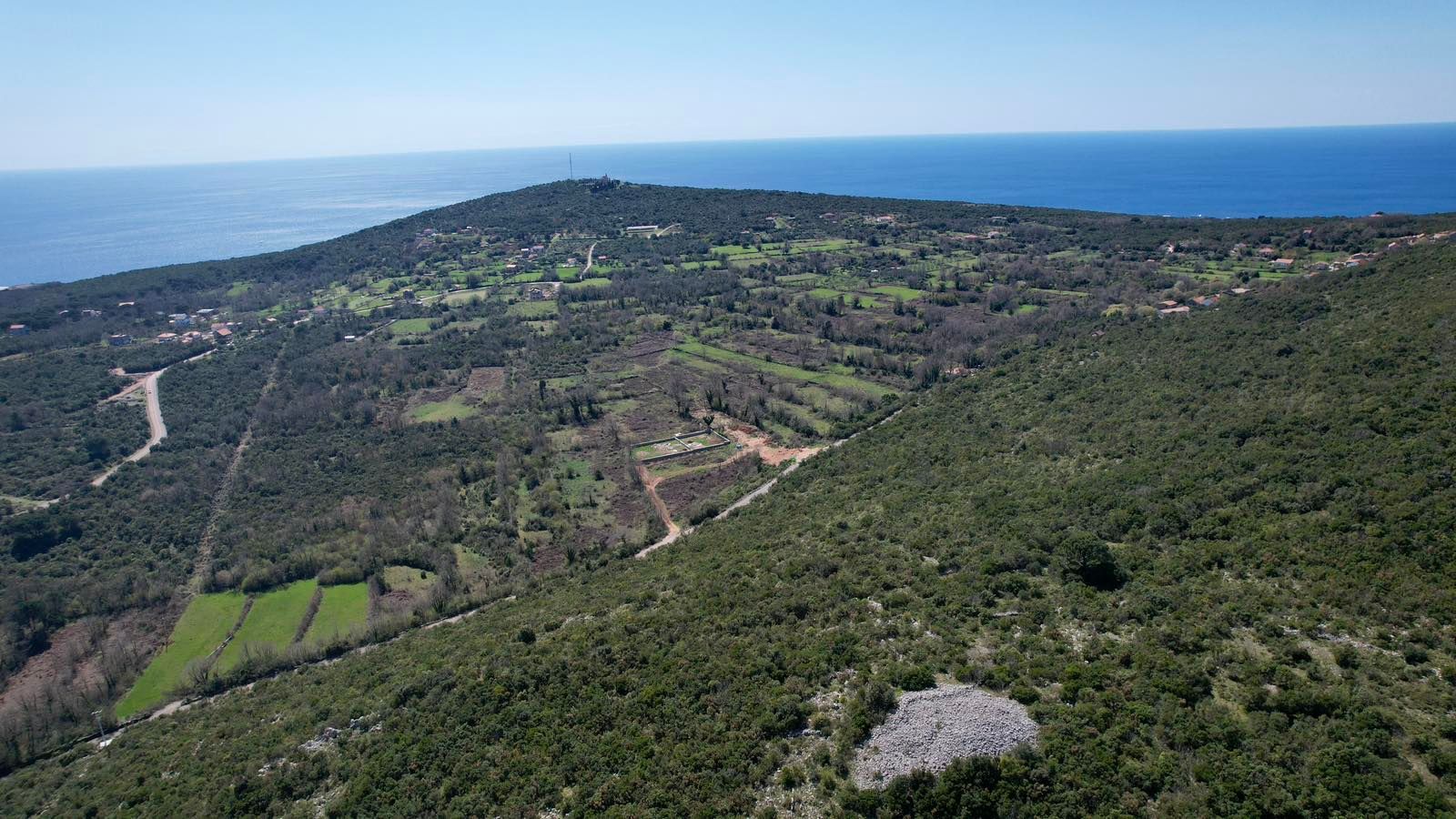 amforaproperty.com/Urbanizovan plac 5230m² – Zagora, Kotor