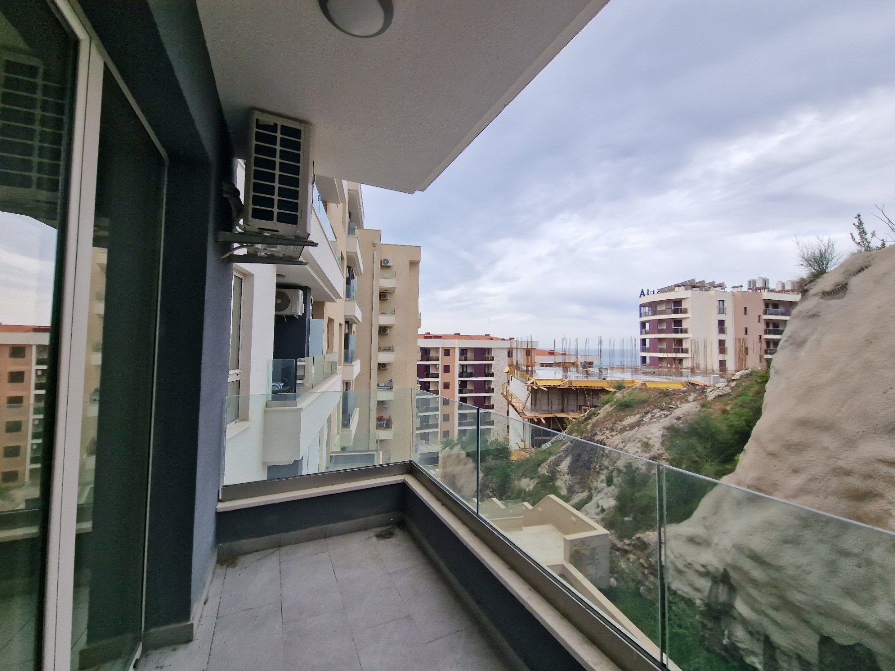 amforaproperty.com/Nov dvosoban Stan 62m2 na atraktivnoj lokaciji u Bečićima