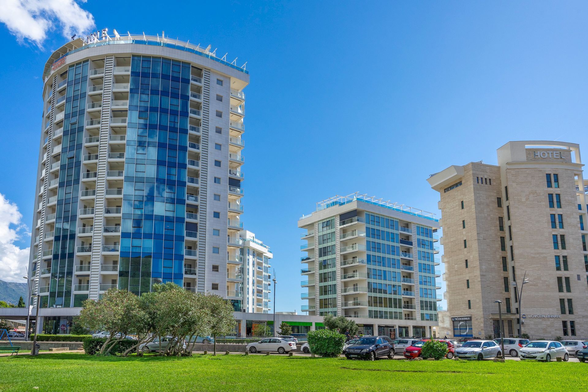 amforaproperty.com/Dvosoban namesten stan 77m2 sa pogledom na more,Tre Canne,Budva