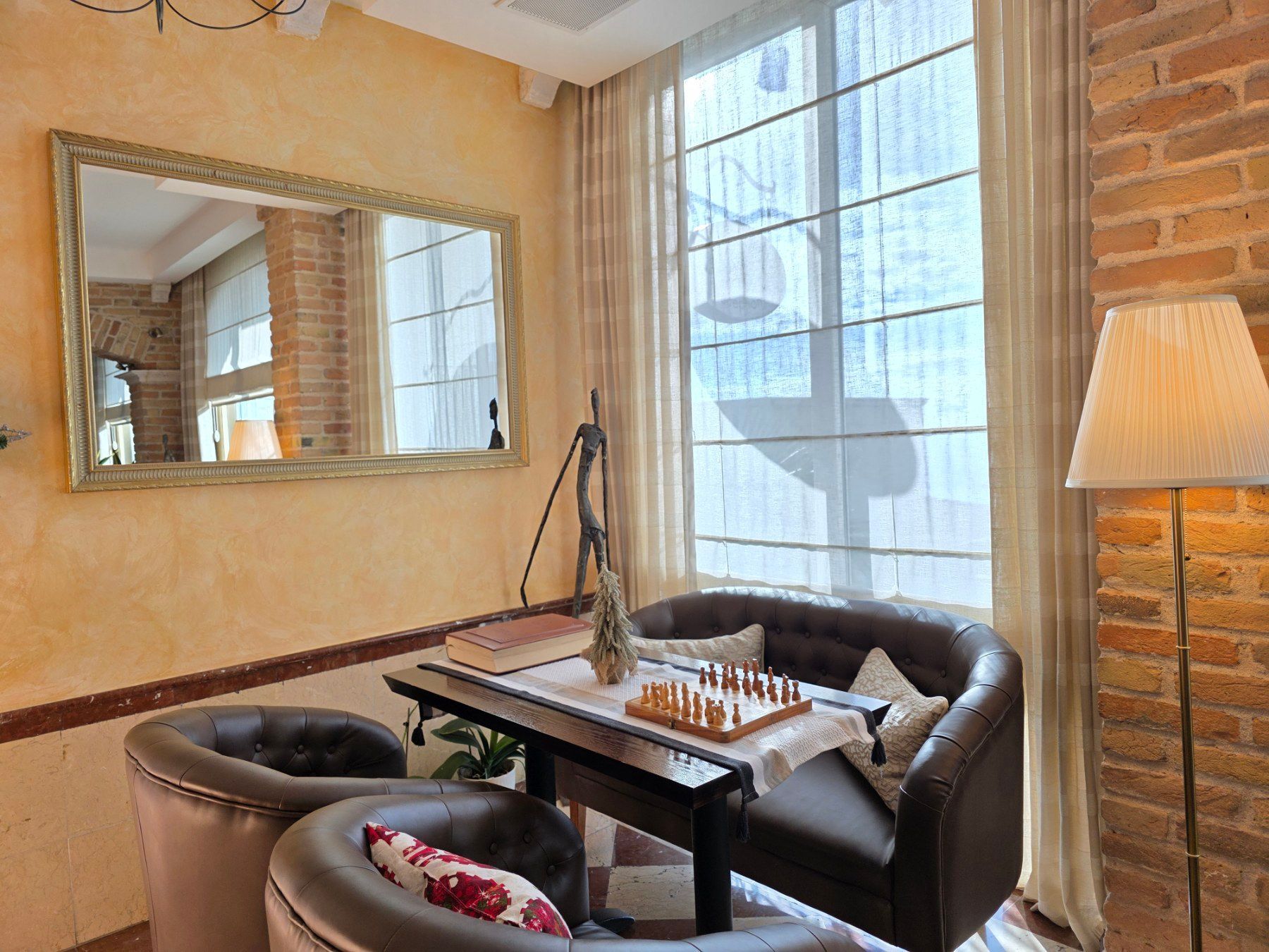 Luksuzni hotel sa spa centrom, restoranom i brojnim sadržajem na prodaju-Sveti Stefan, Crna Gora - Amfora Real Estate