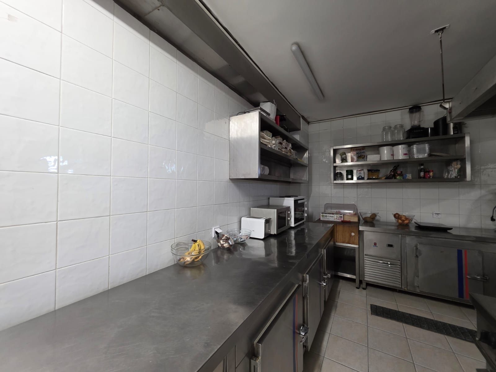 Luksuzni hotel sa spa centrom, restoranom i brojnim sadržajem na prodaju-Sveti Stefan, Crna Gora - Amfora Real Estate