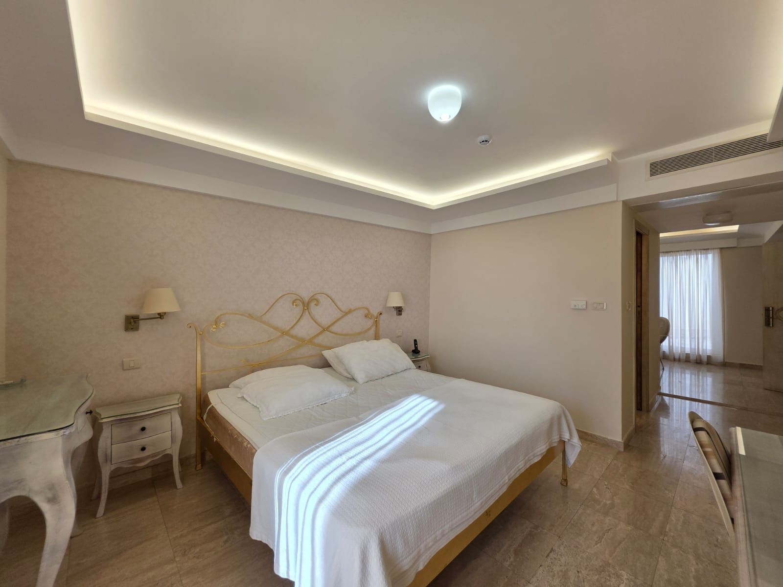 Luksuzni hotel sa spa centrom, restoranom i brojnim sadržajem na prodaju-Sveti Stefan, Crna Gora - Amfora Real Estate