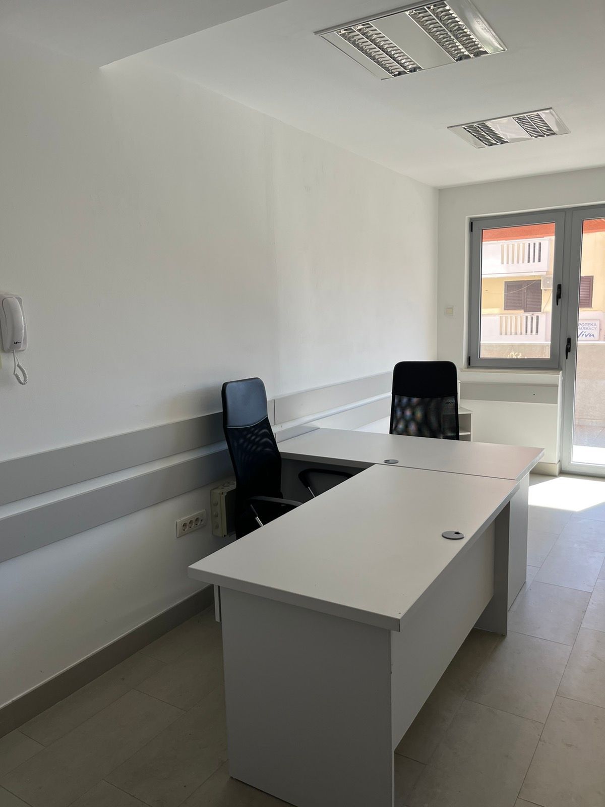 amforaproperty.com/Poslovni prostor Mainski put, Budva, 53 m² (NA DUZI PERIOD)