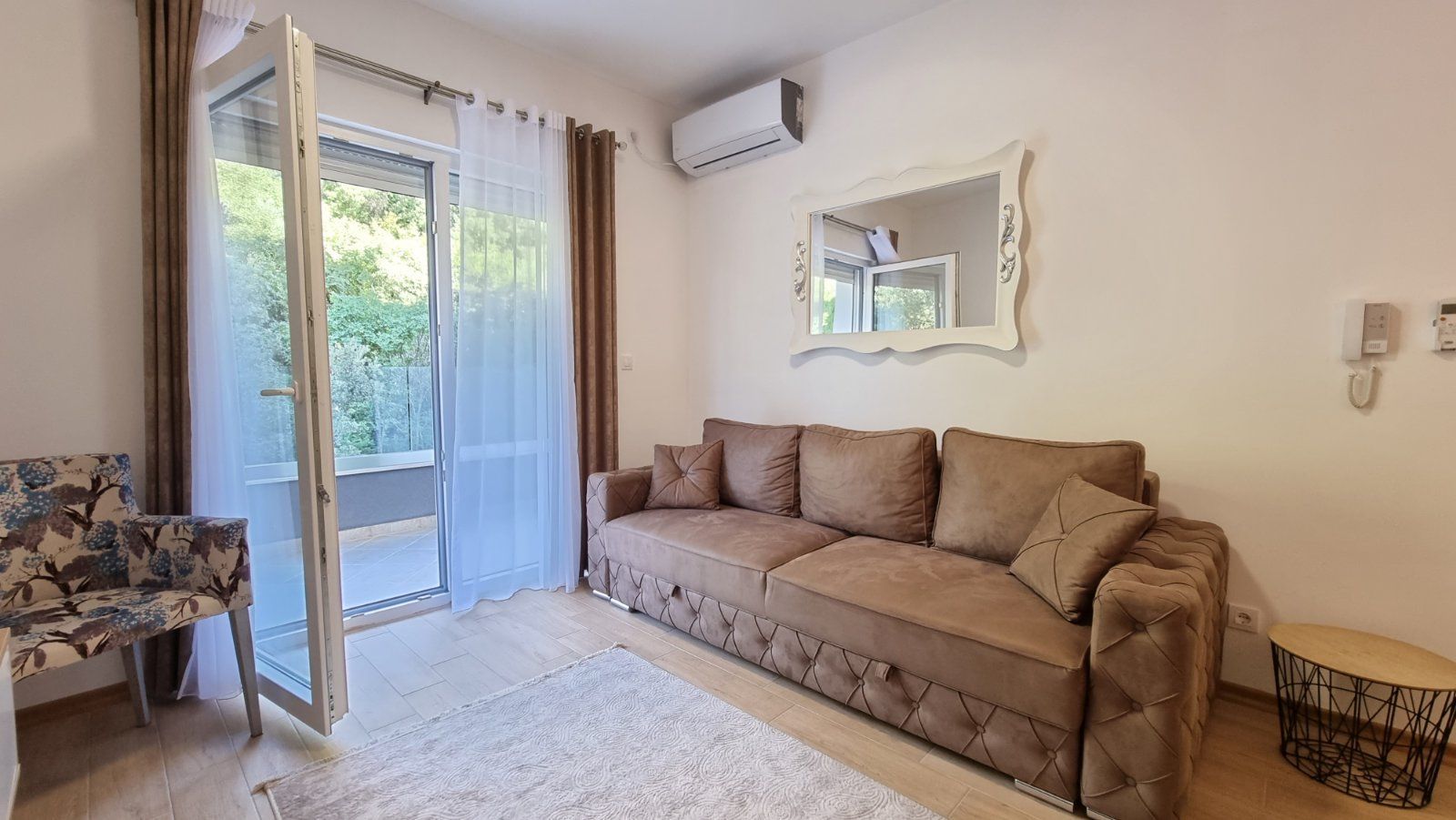 amforaproperty.com/Jednosoban moderno opremljen stan 49m2 u kompleksu The Old Bakery,Budva