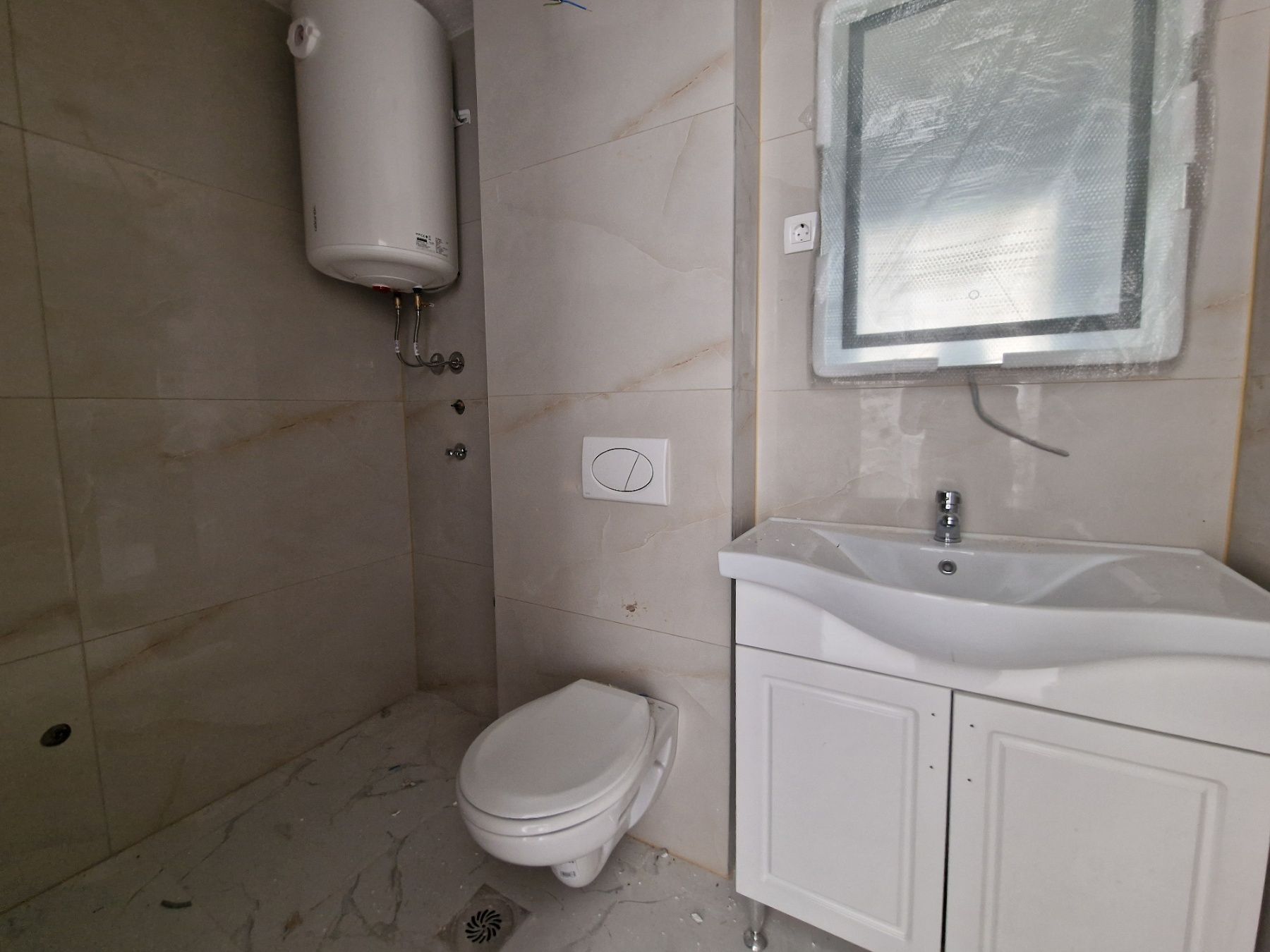 amforaproperty.com/Jednosoban Stan 44m² u Novoj Zgradi u Bečićima