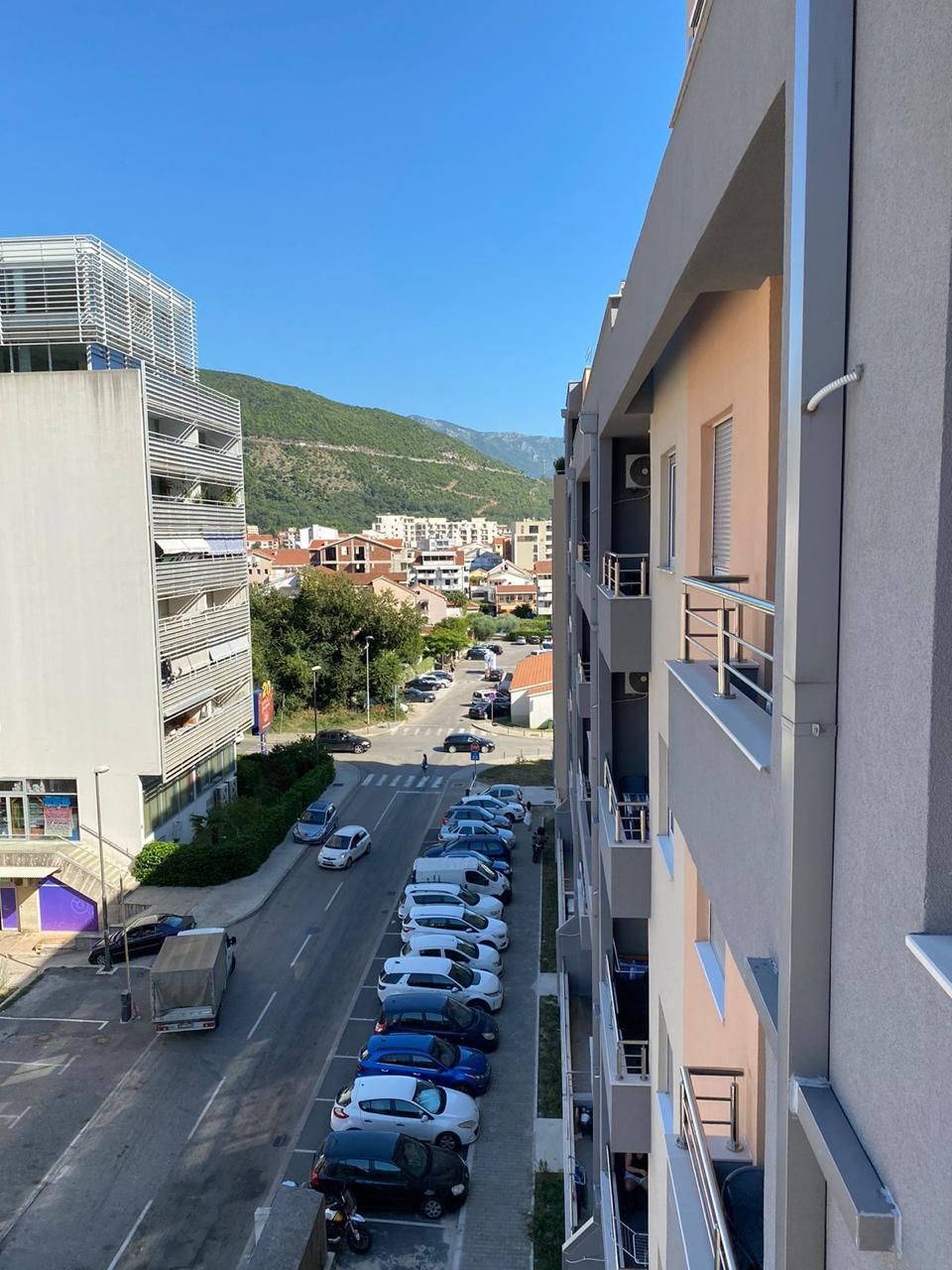 amforaproperty.com/Jednosoban potpuno opremljen stan 44m2 na atraktivnoj lokaciji u Budvi