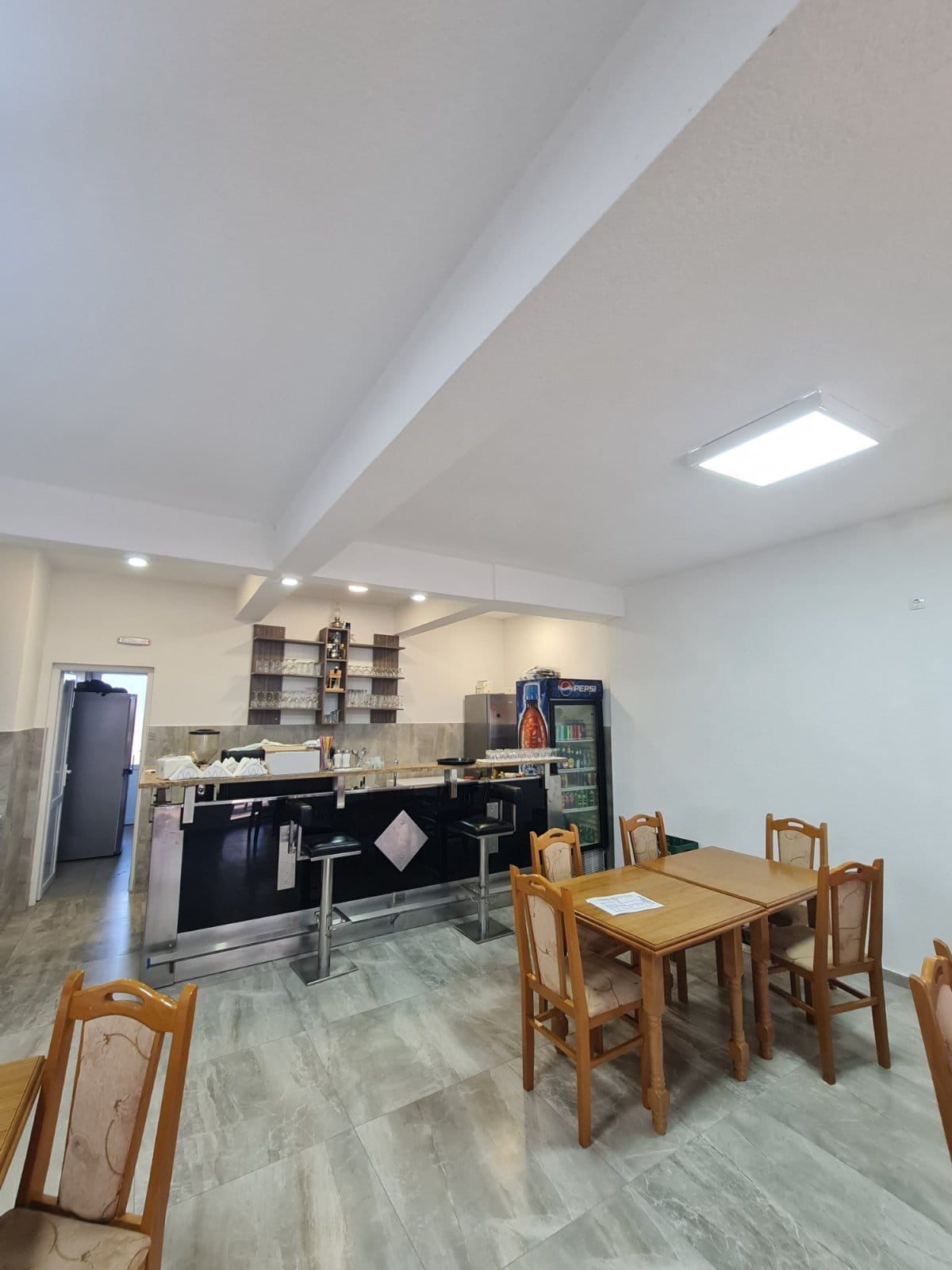 amforaproperty.com/Kompletno opremljen apartmanski objekat 920 m² sa apartmanima i restoranom – Donji Štoj, Ulcinj