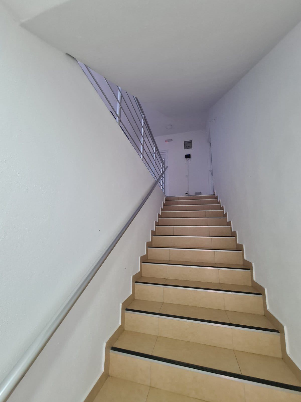 amforaproperty.com/Kompletno opremljen apartmanski objekat 920 m² sa apartmanima i restoranom – Donji Štoj, Ulcinj