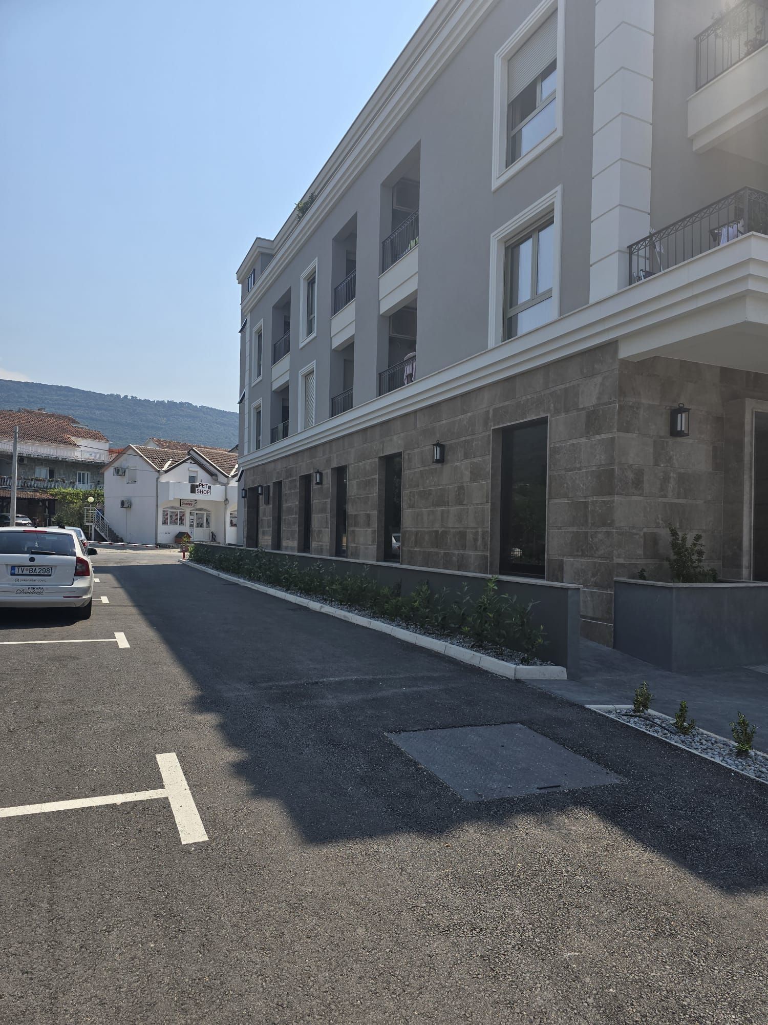 amforaproperty.com/Dvosoban stan od 70 m² sa garaznim mestom u novoj zgradi na atraktivnoj lokaciji u Tivtu, Mrčevac