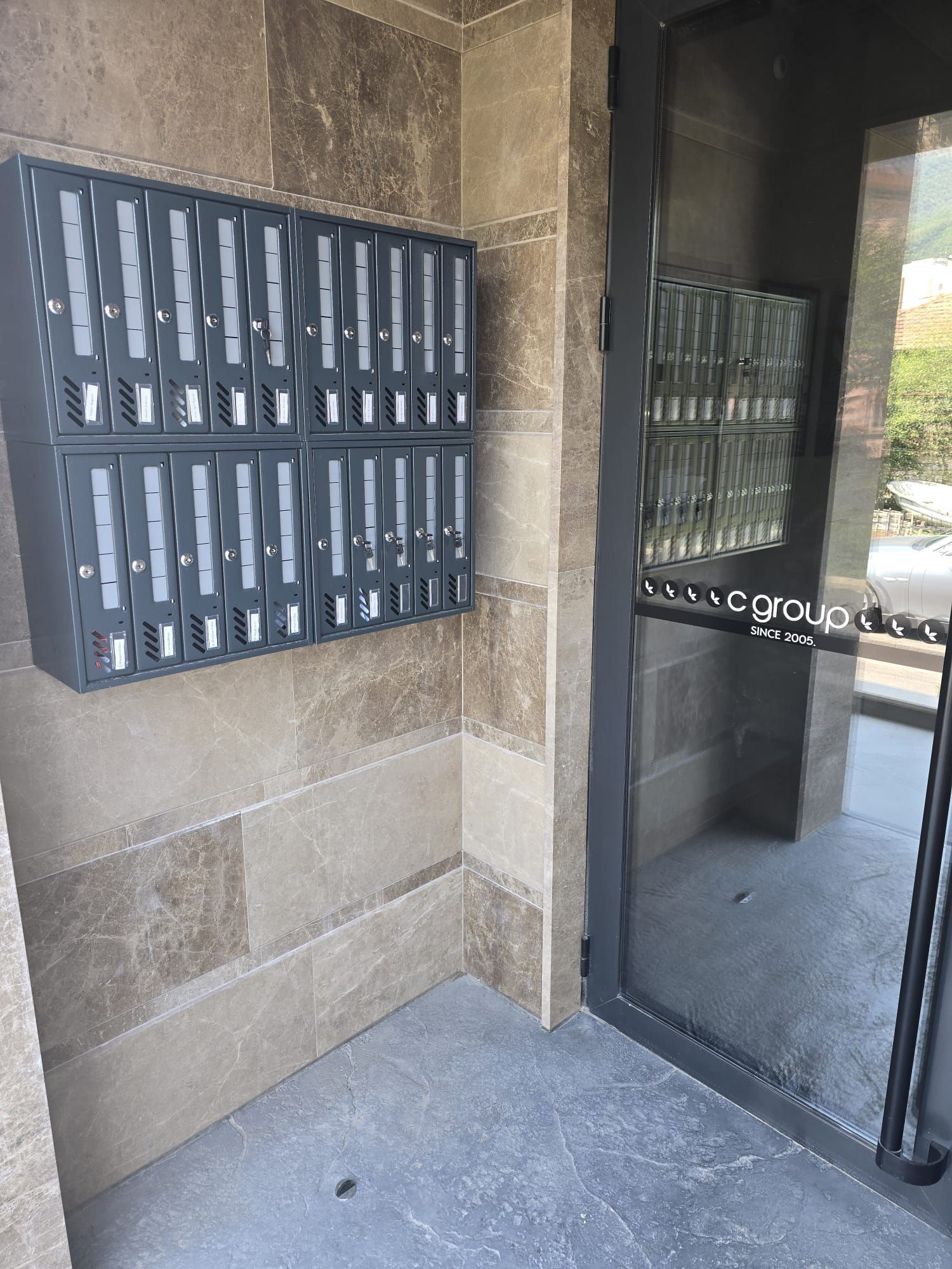 amforaproperty.com/Dvosoban stan od 70 m² sa garaznim mestom u novoj zgradi na atraktivnoj lokaciji u Tivtu, Mrčevac