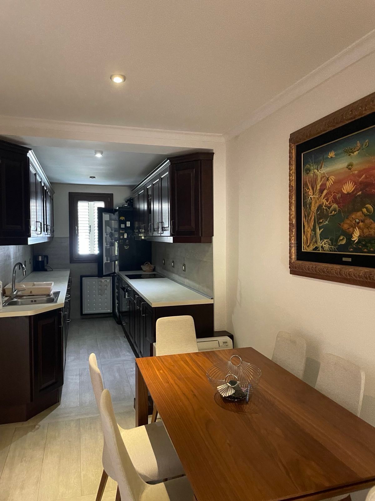amforaproperty.com/Dvosoban Stan 130m2 sa parking mestom na atraktivnoj lokaciji u Budvi (IZDAVANJE NA DUZI PERIOD)