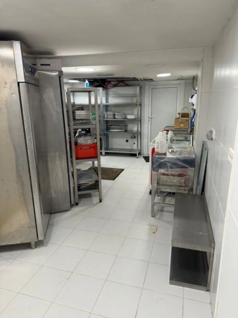 amforaproperty.com/Kompletno Opremljen Restoran 490m² sa Dve Terase – Rozino, Budva