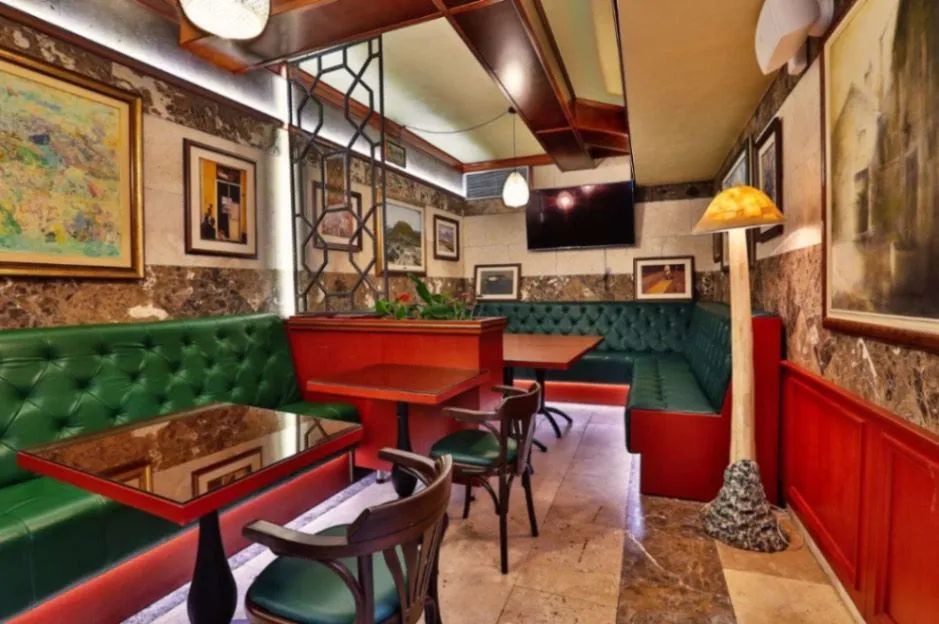 amforaproperty.com/Kompletno Opremljen Restoran 490m² sa Dve Terase – Rozino, Budva