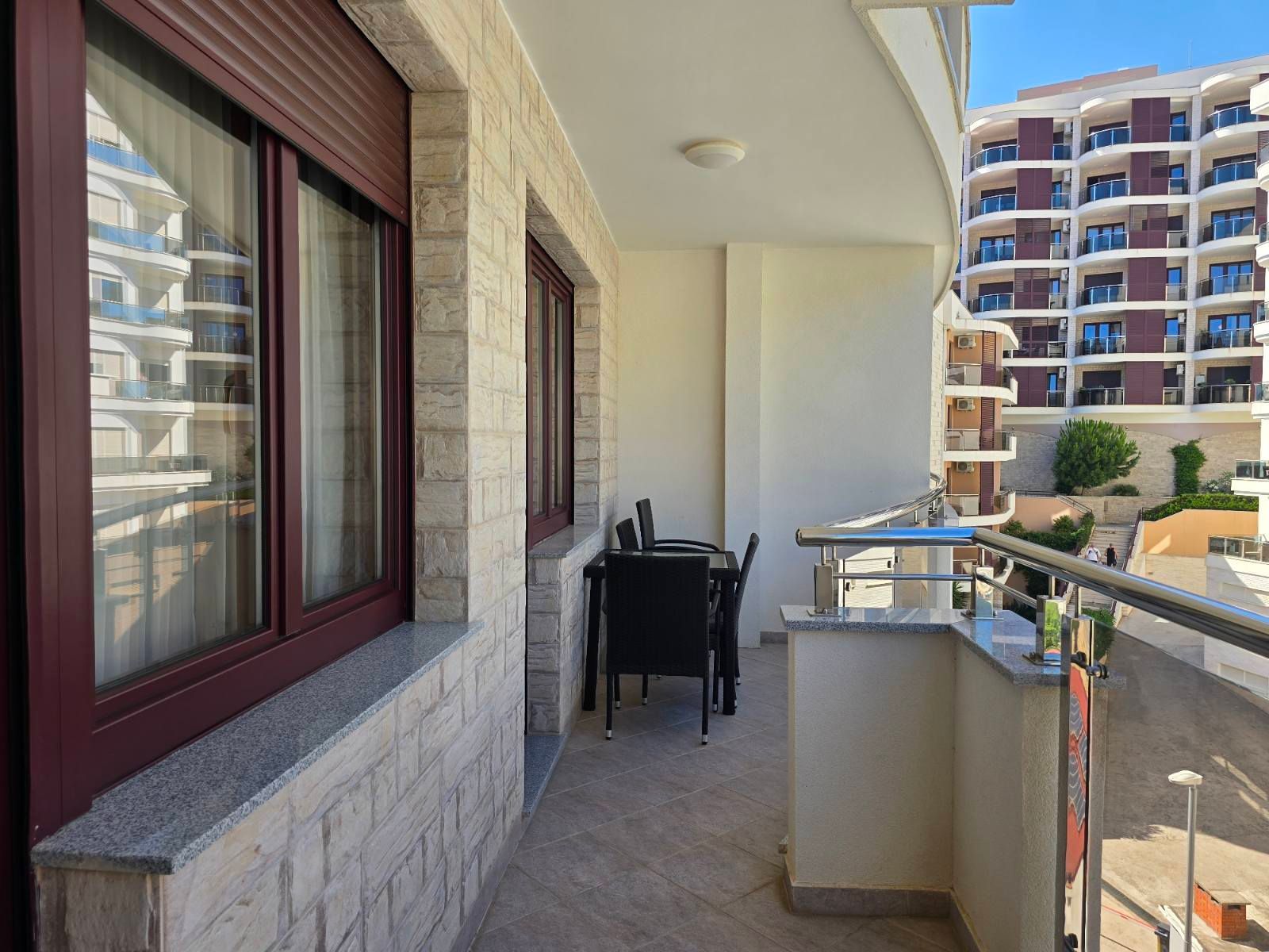 amforaproperty.com/Trosoban Stan 93m2 sa Pogledom na More-Anatolia Bečići