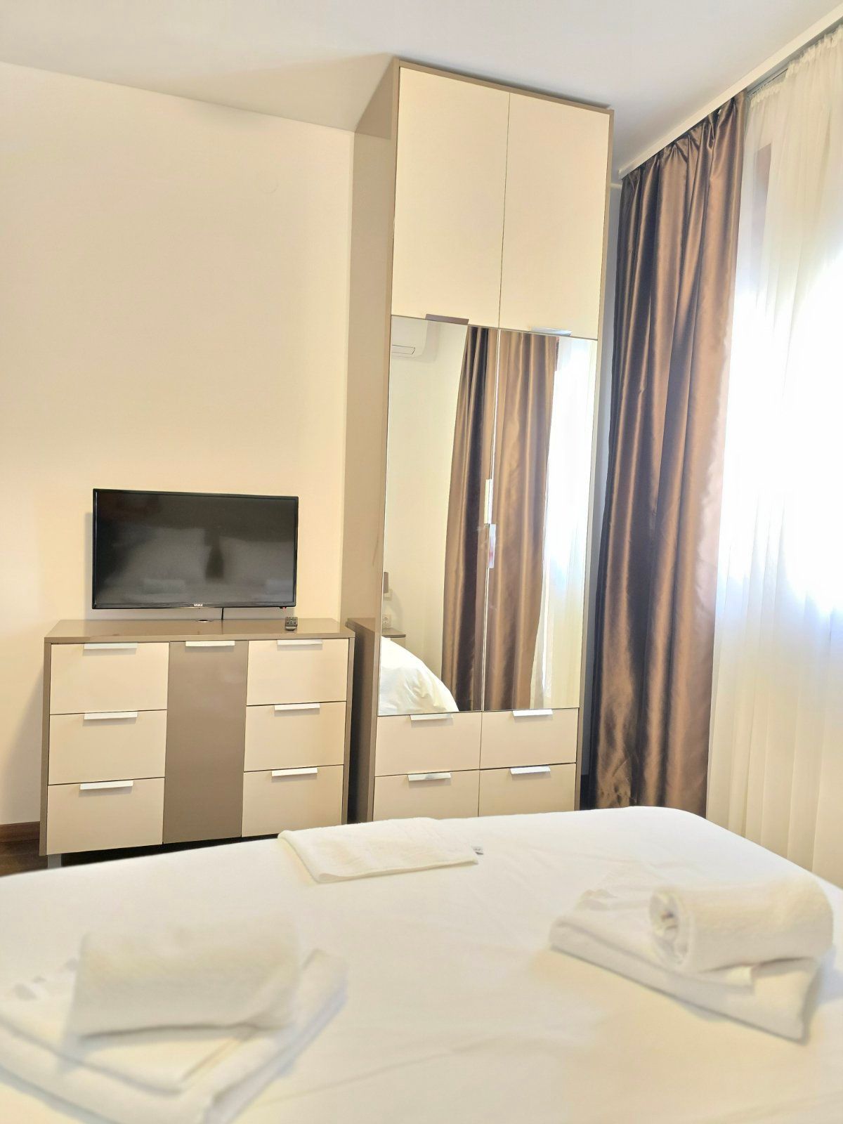 amforaproperty.com/Trosoban Stan 93m2 sa Pogledom na More-Anatolia Bečići