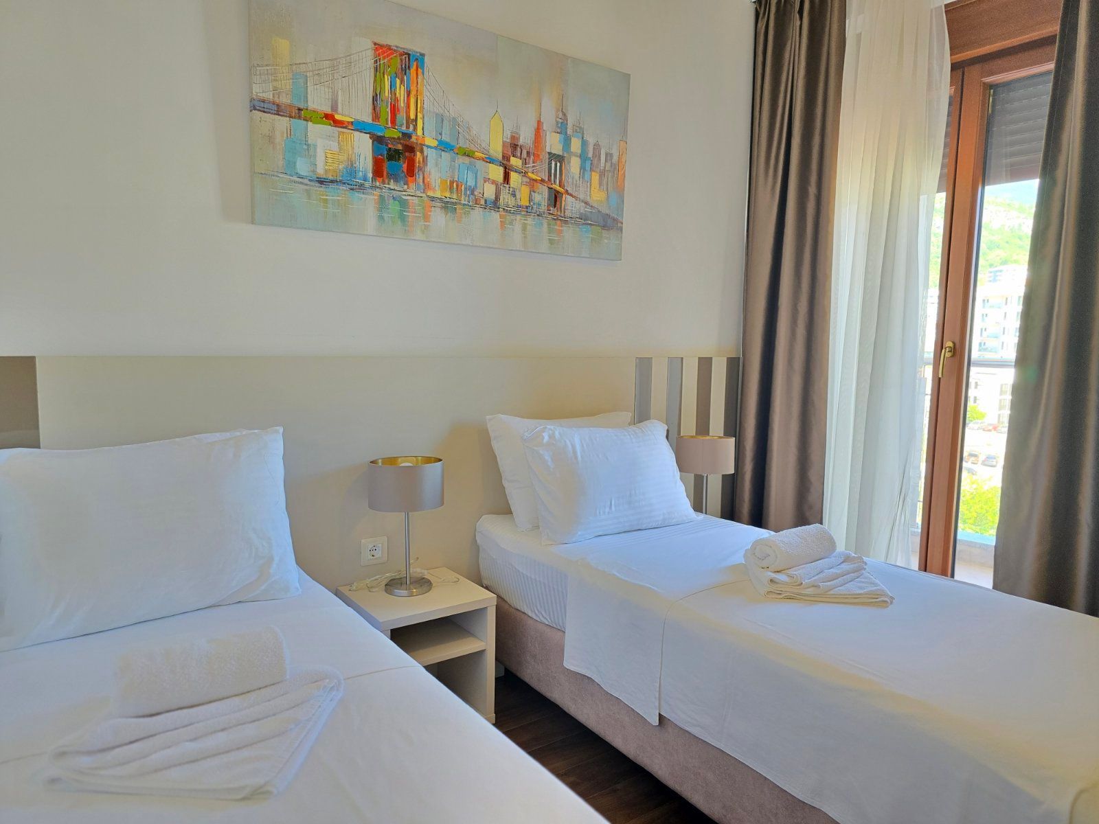 amforaproperty.com/Trosoban Stan 93m2 sa Pogledom na More-Anatolia Bečići