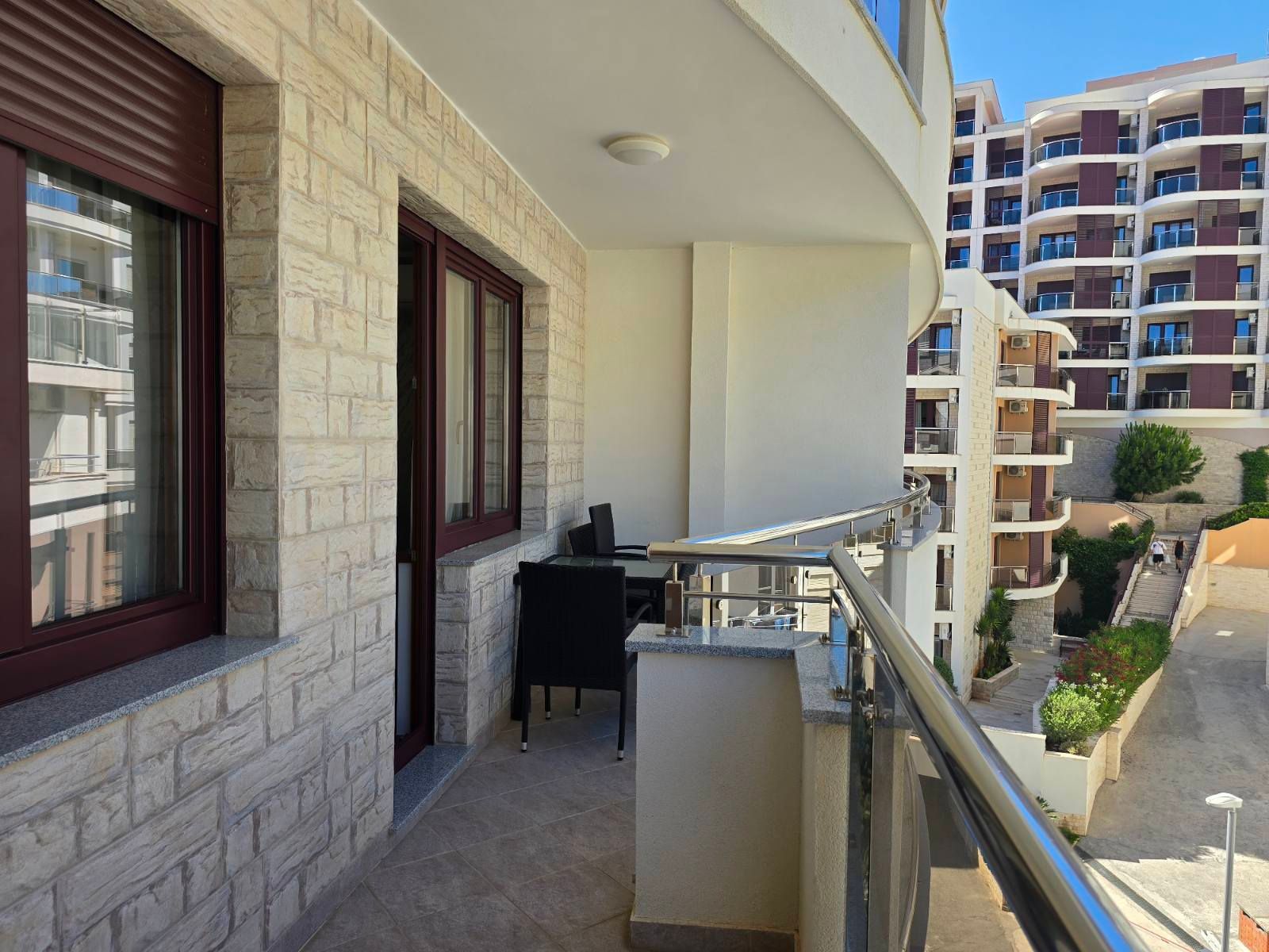 amforaproperty.com/Trosoban Stan 93m2 sa Pogledom na More-Anatolia Bečići
