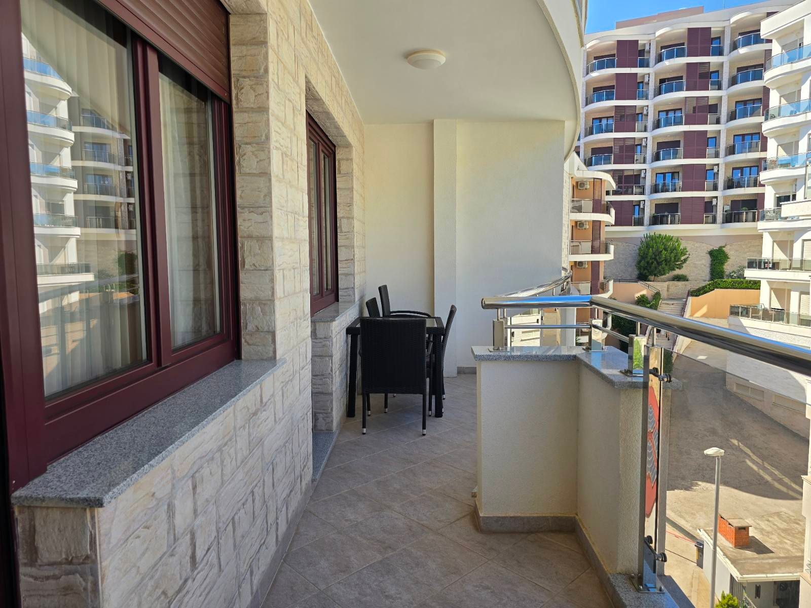 amforaproperty.com/Trosoban Stan 93m2 sa Pogledom na More-Anatolia Bečići