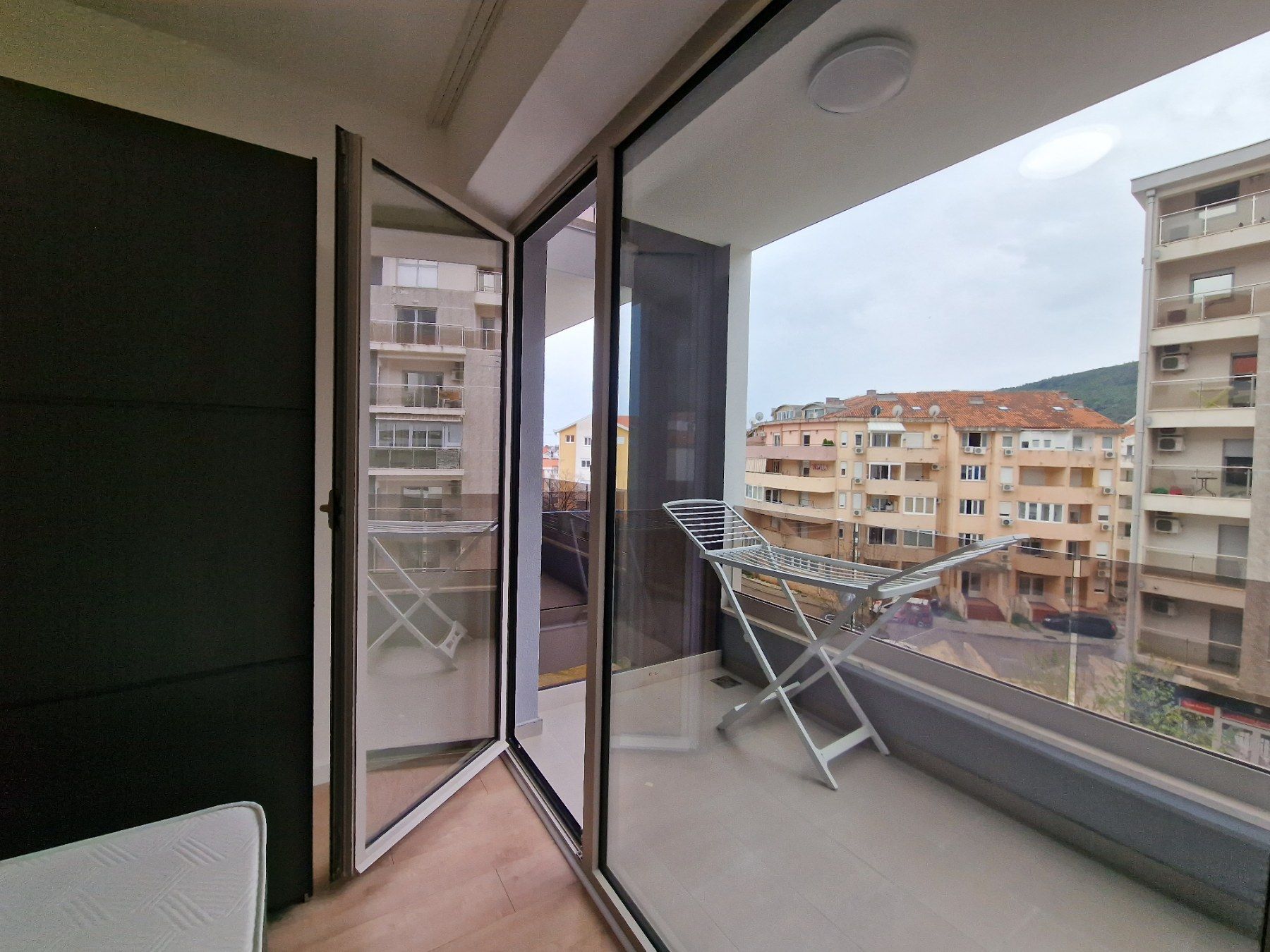 amforaproperty.com/Moderno opremljen jednosoban stan 53m2-Babilonija,Budva