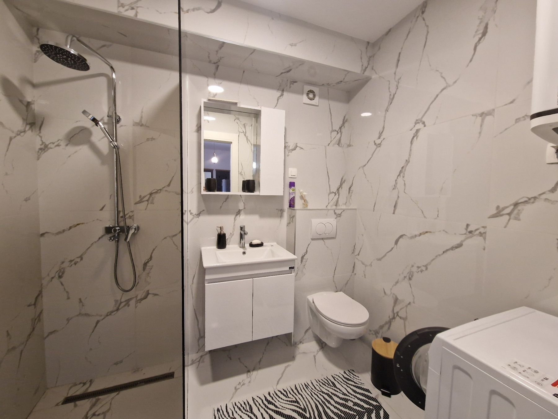 amforaproperty.com/Moderno opremljen jednosoban stan 53m2-Babilonija,Budva