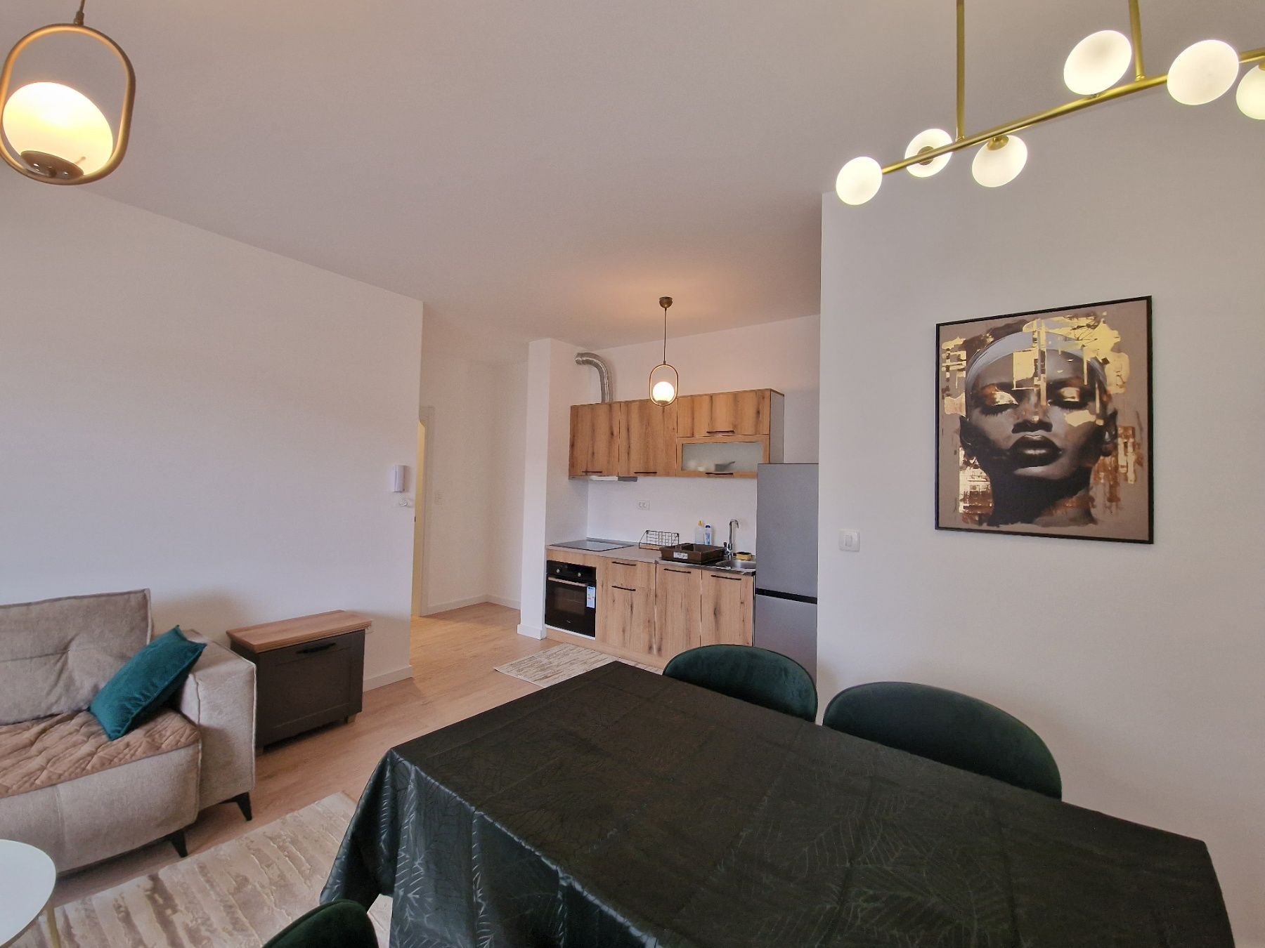 amforaproperty.com/Moderno opremljen jednosoban stan 53m2-Babilonija,Budva