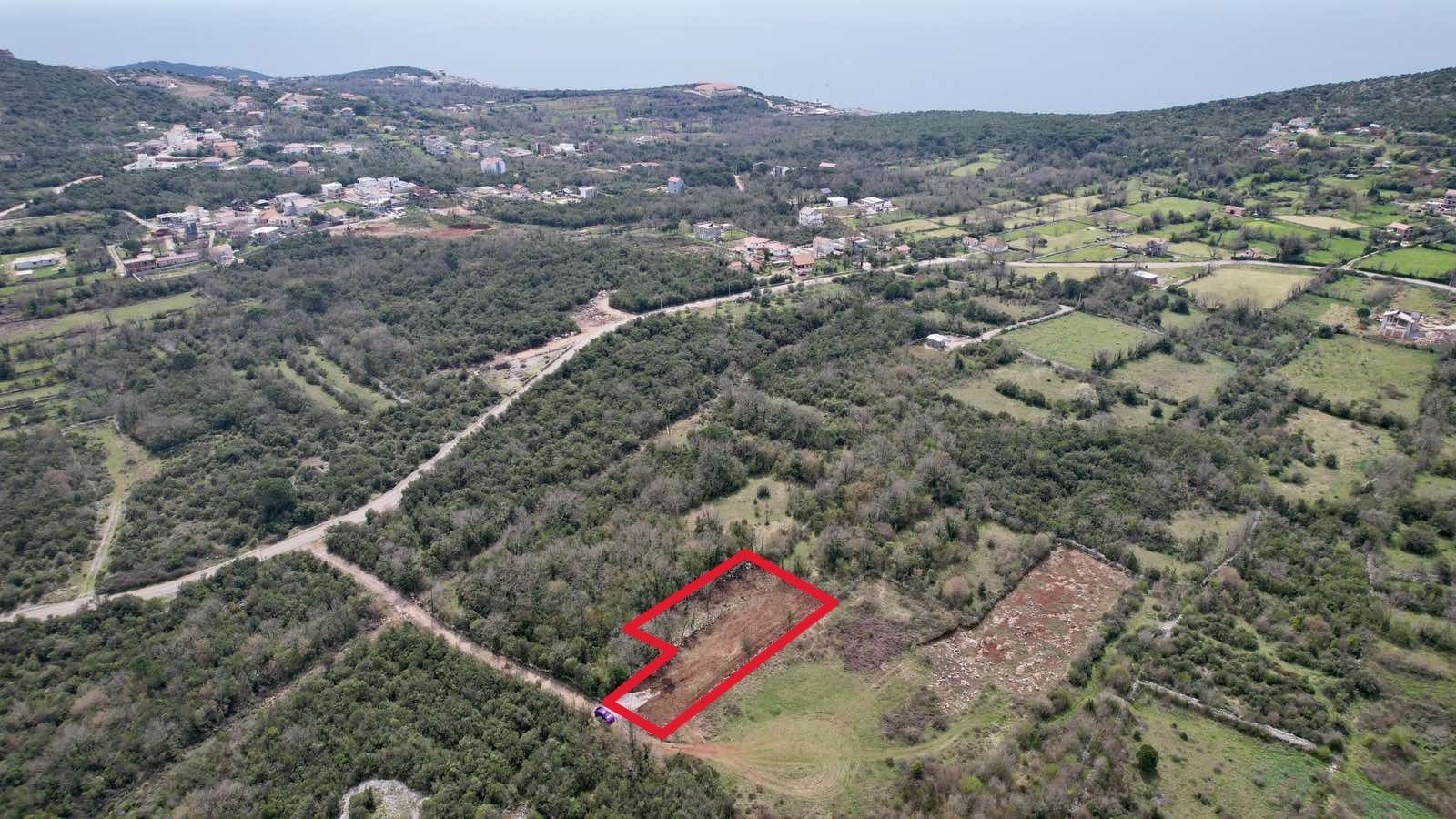 amforaproperty.com/Investiciona Prilika! Urbanizovan Plac 1360m² sa UTU Uslovima – Zagora, Kotor