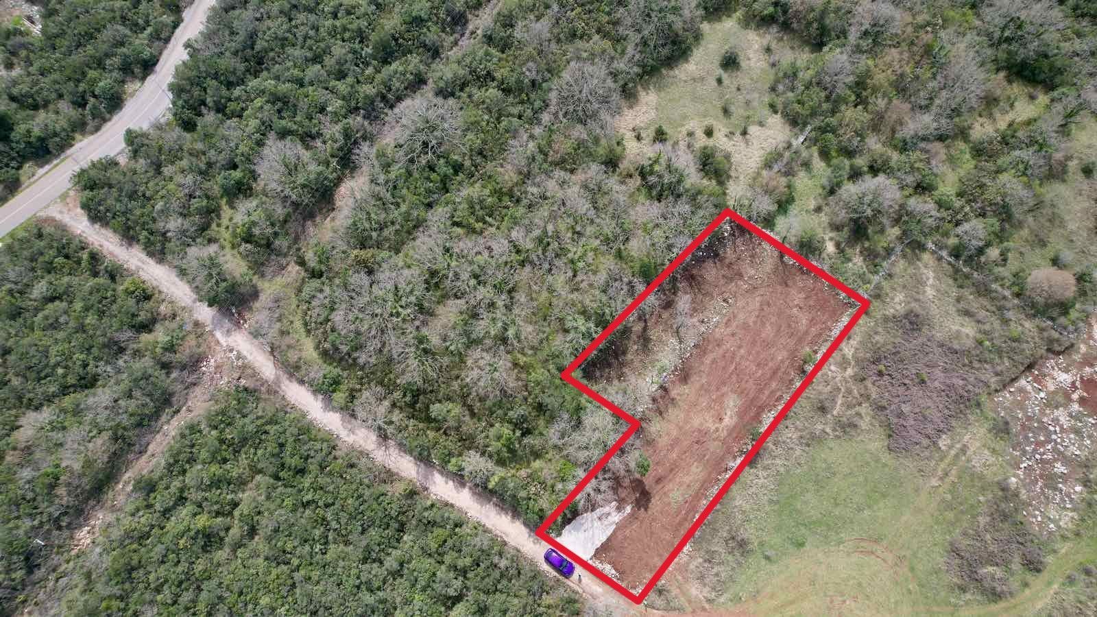 amforaproperty.com/Investiciona Prilika! Urbanizovan Plac 1360m² sa UTU Uslovima – Zagora, Kotor