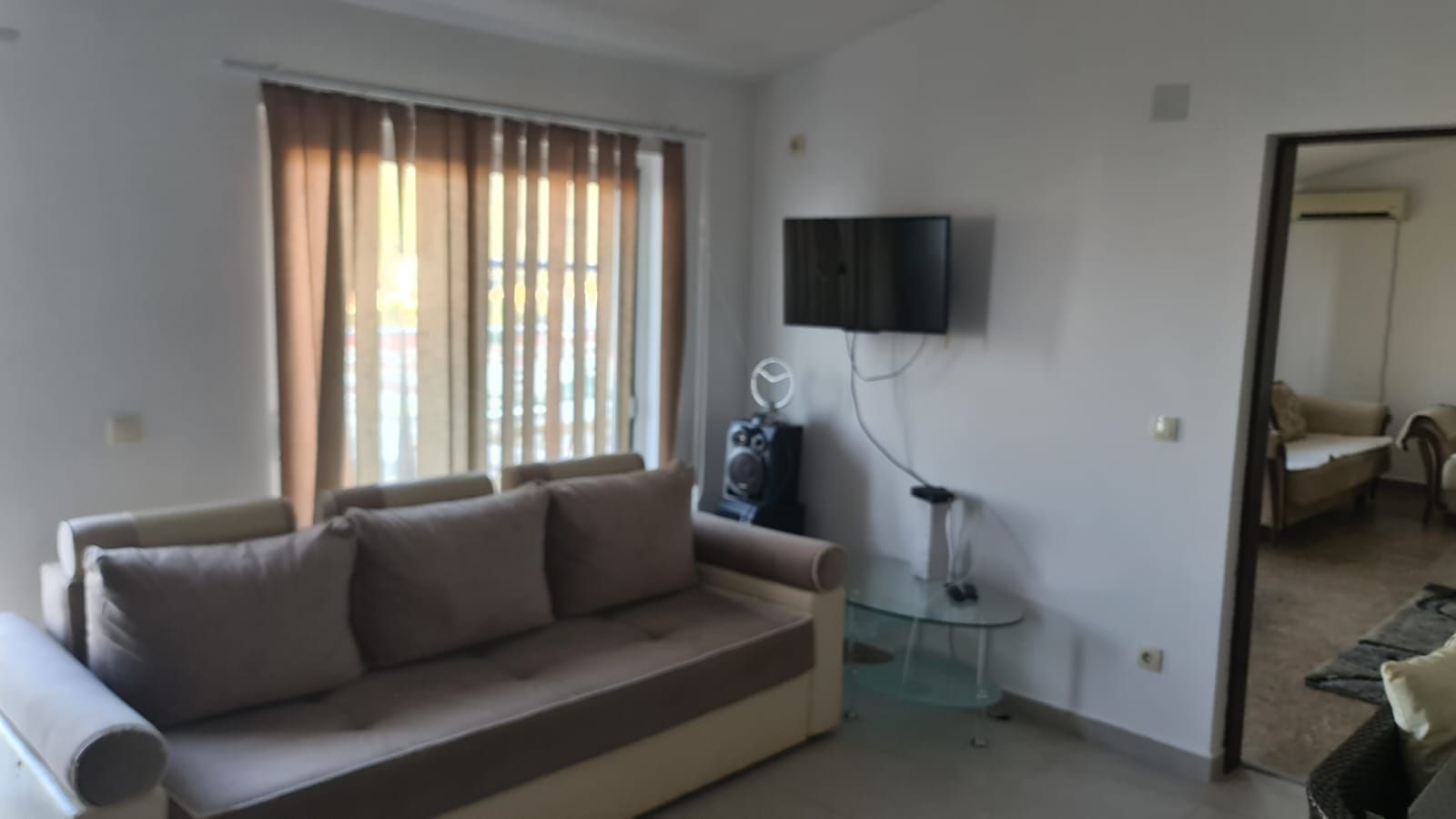 amforaproperty.com/Dvosoban namesten stan 100m2 sa pogledom na more i grad,Podkosljun-Budva (na duzi period)