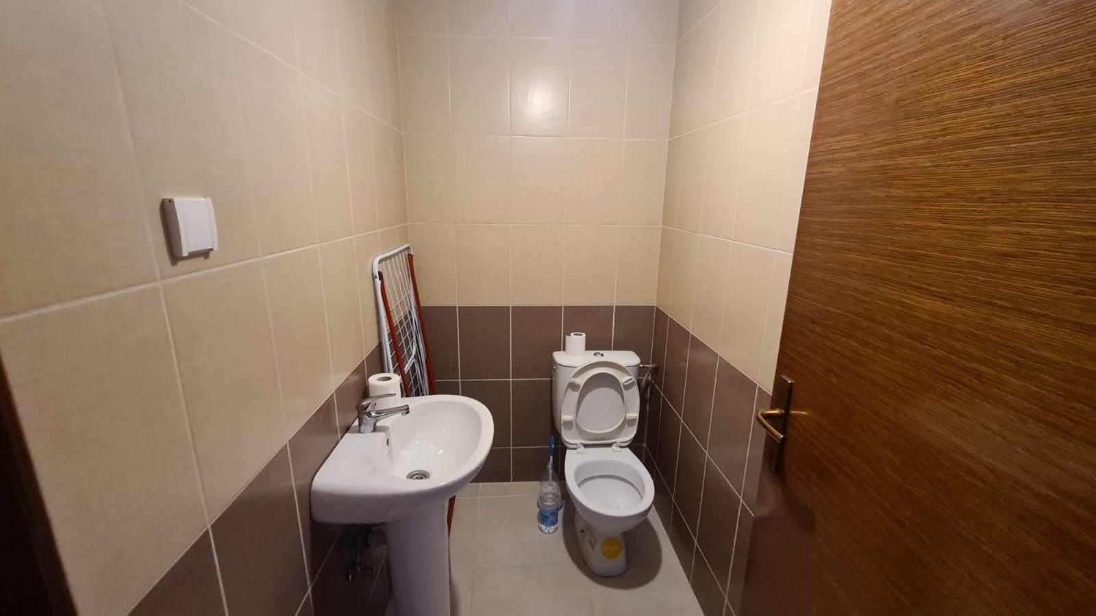 amforaproperty.com/Dvosoban namesten stan 100m2 sa pogledom na more i grad,Podkosljun-Budva (na duzi period)