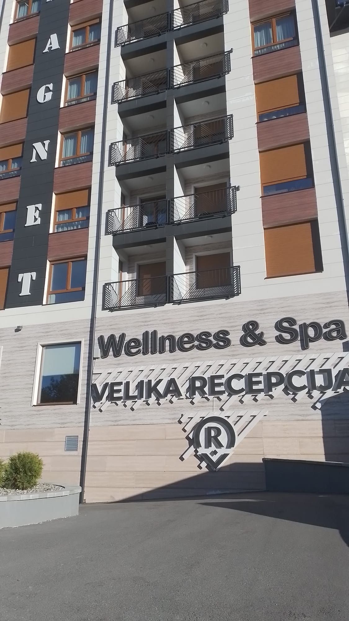 amforaproperty.com/Luksuzni jednosoban apartman 30m2 u apart hotelu na Zlatiboru sa SPA centrom i bazenom